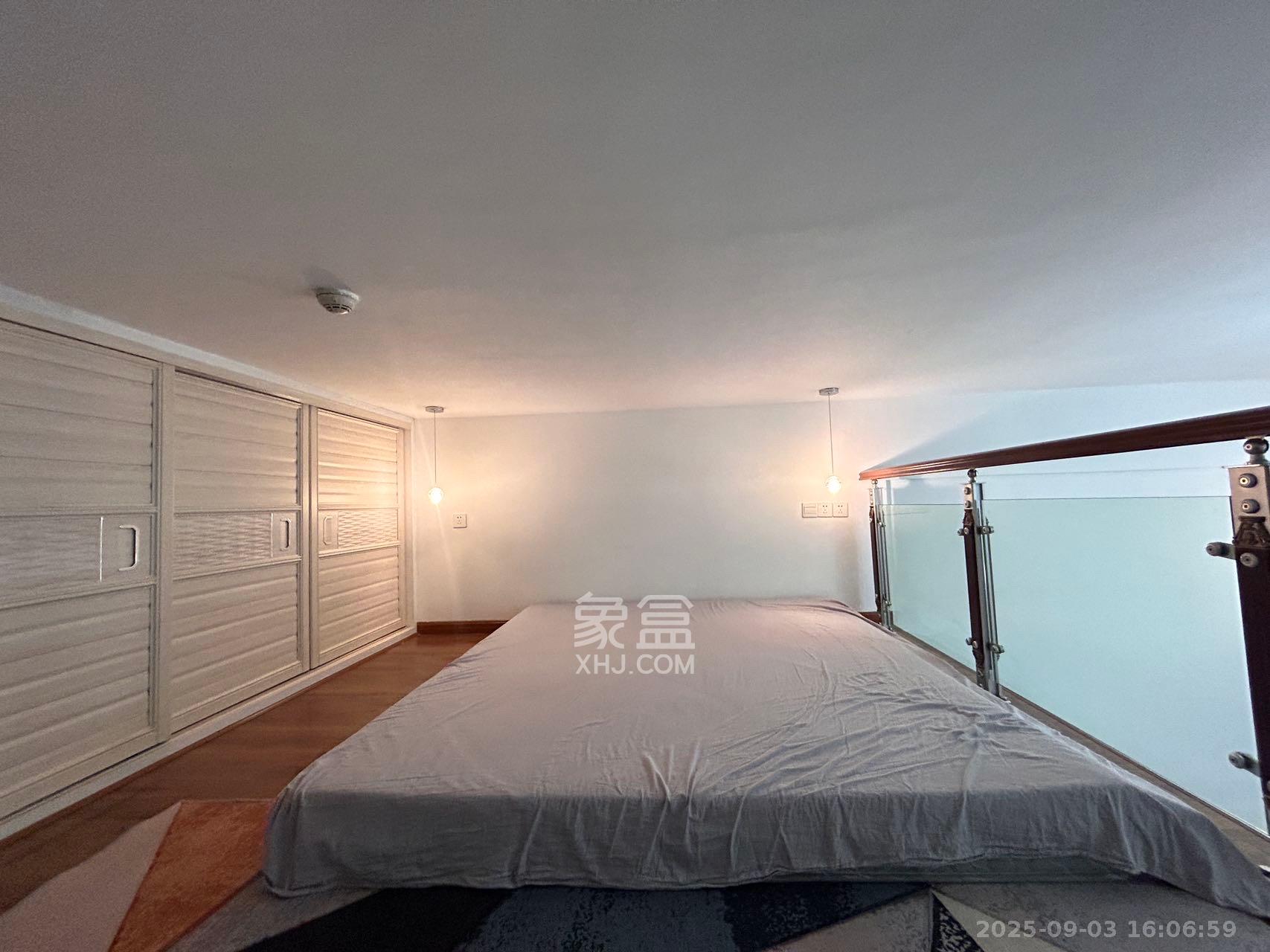 荣悦台 2室1厅1卫 2800.0元/月 荣悦台 2室1厅1卫 2800.0元/月室内图