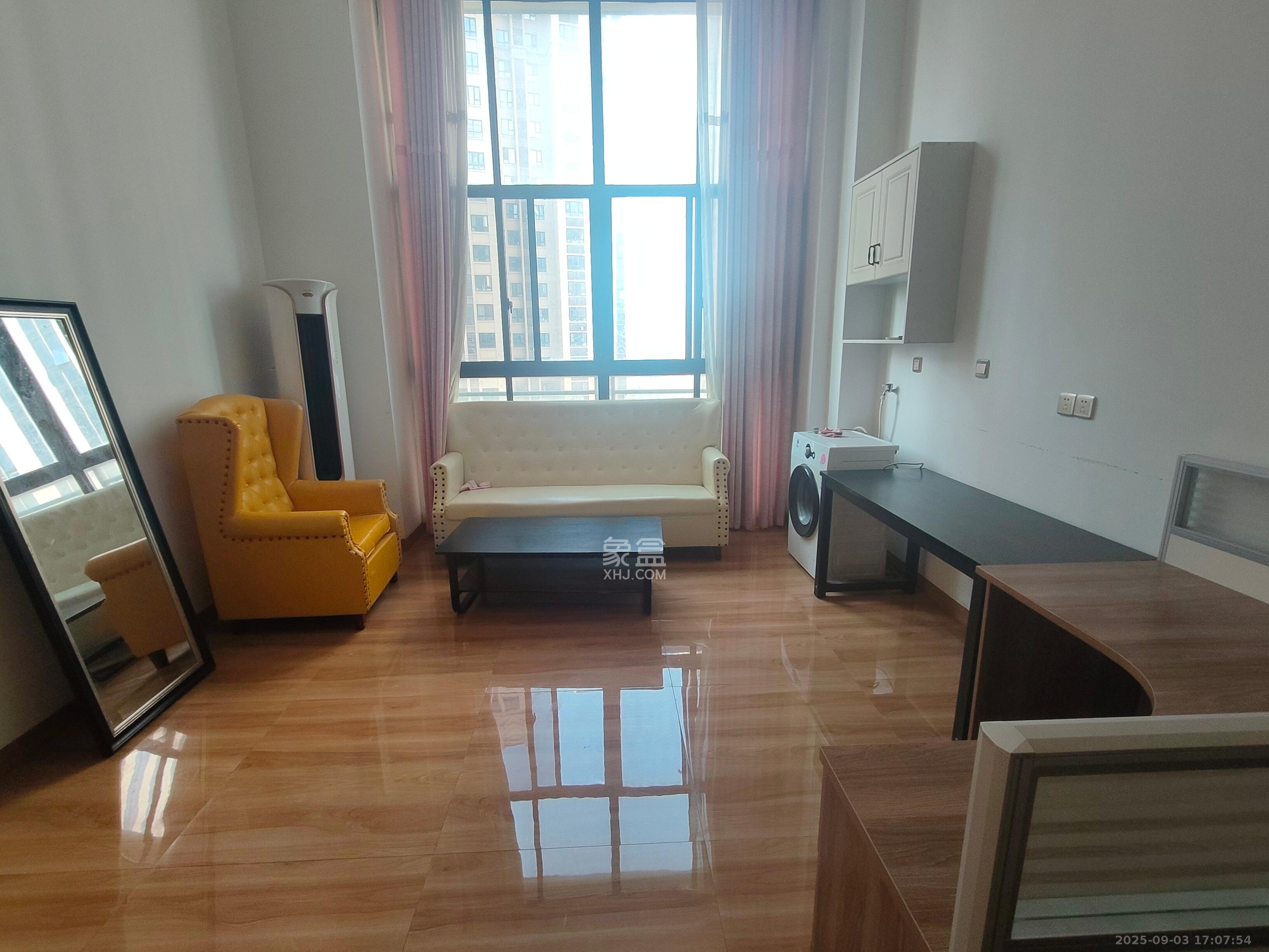 金科时代中心 1室1厅1卫 1400.0元/月 金科时代中心 1室1厅1卫 1400.0元/月室内图