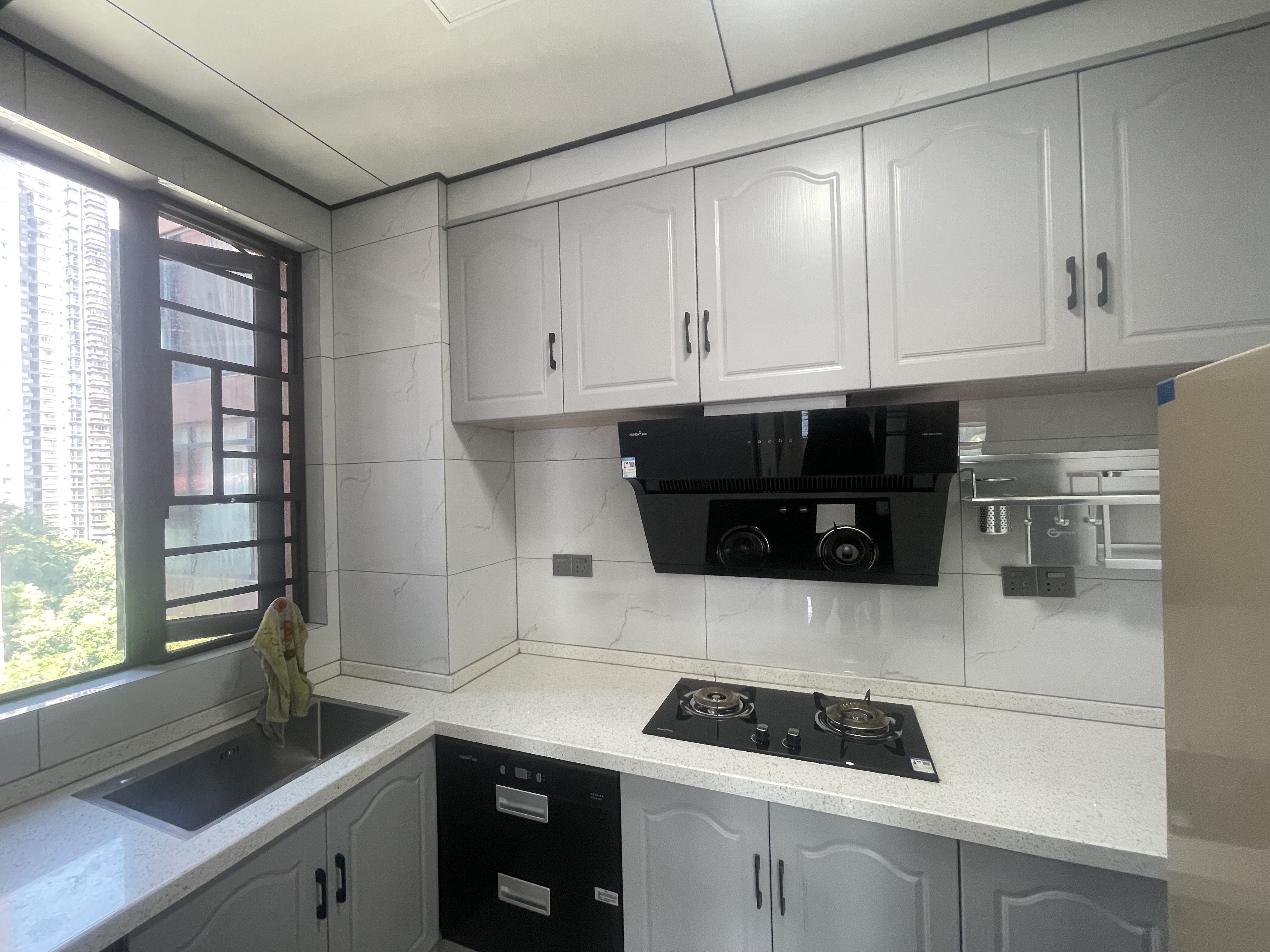 大同芙蓉二期(芙蓉广场)  1室0厅0卫    2200.0元/月 大同芙蓉二期(芙蓉广场)  1室0厅0卫    2200.0元/月室内图