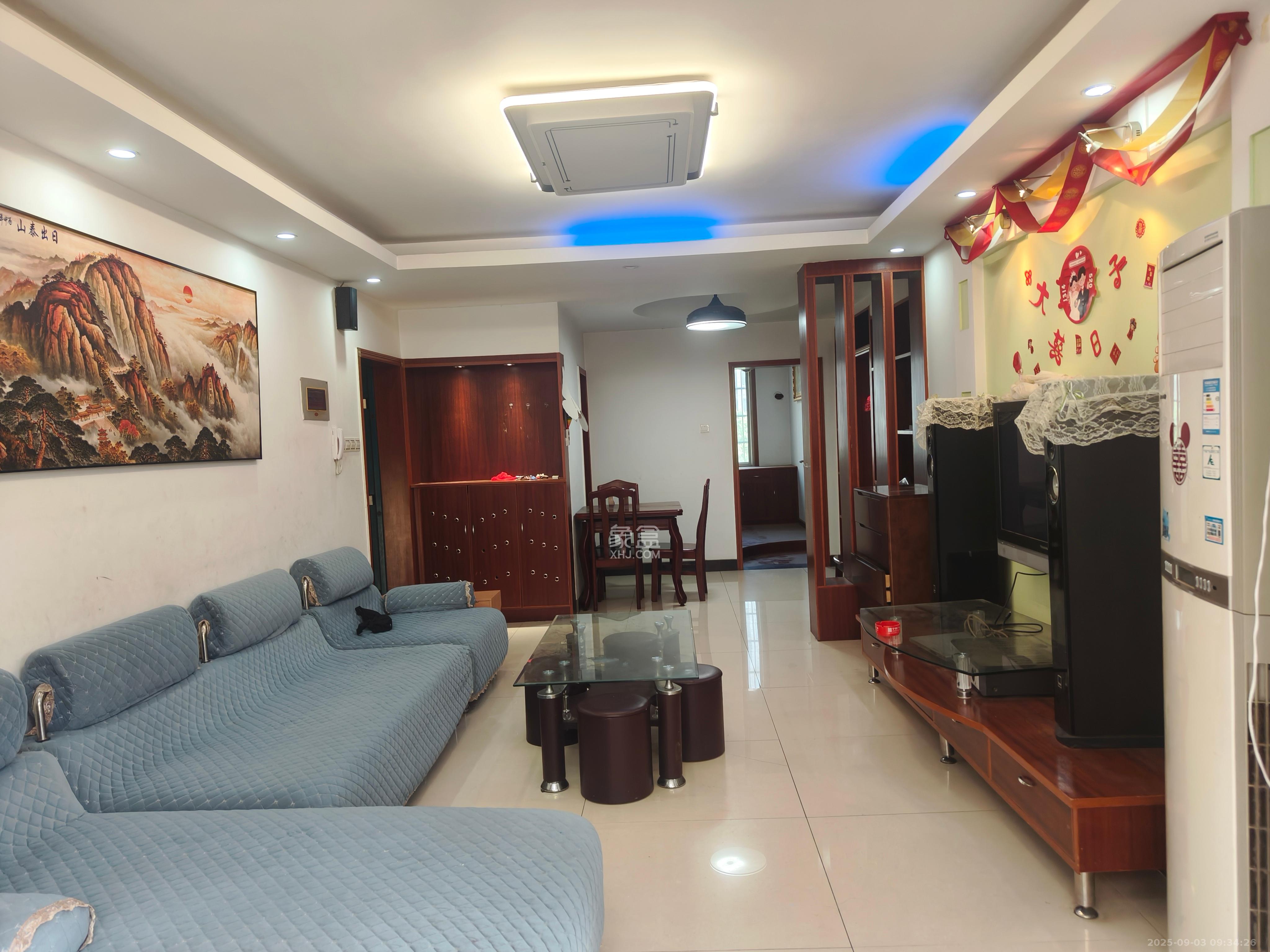 德润园 3室2厅2卫 2300.0元/月 德润园 3室2厅2卫 2300.0元/月室内图