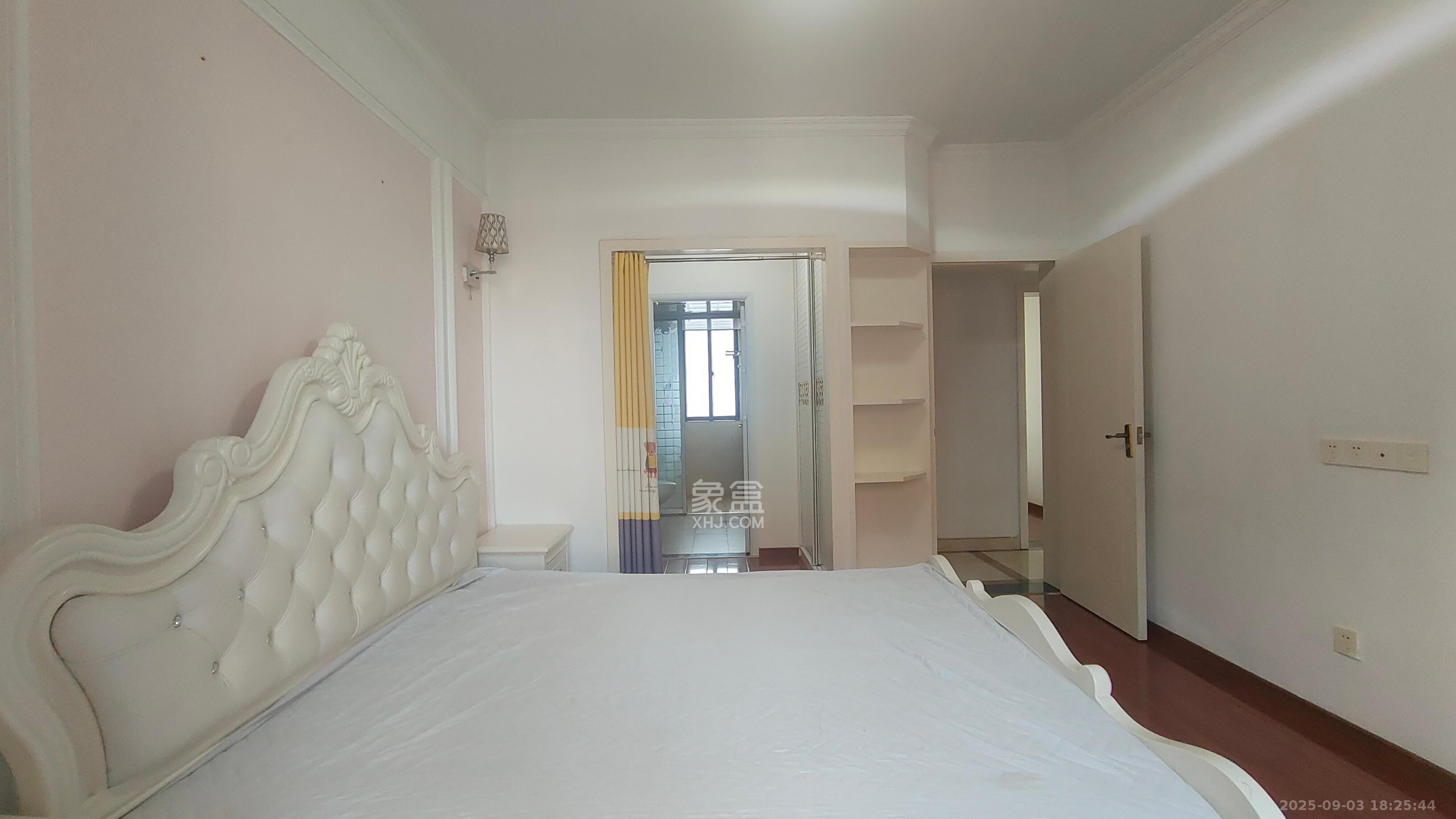 海德公园 4室2厅1卫 2600.0元/月 海德公园 4室2厅1卫 2600.0元/月室内图