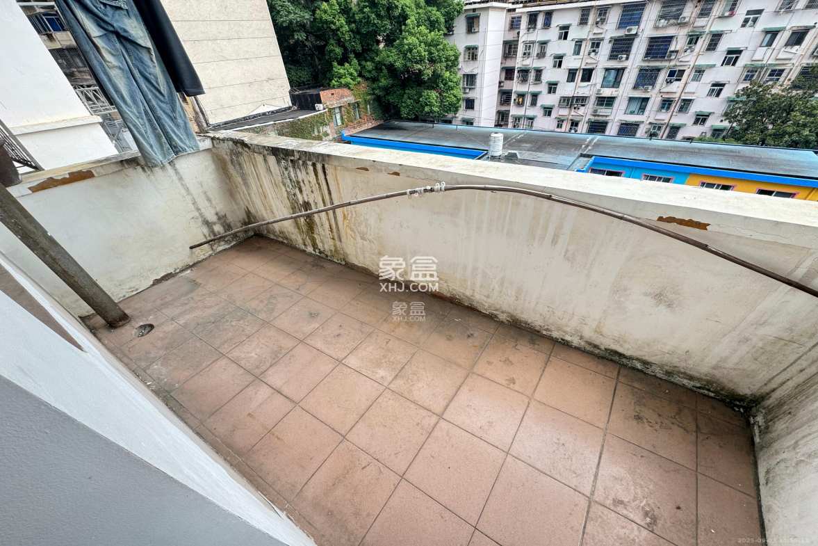 红旗区二片 2室1厅1卫 1400.0元/月 红旗区二片 2室1厅1卫 1400.0元/月室内图