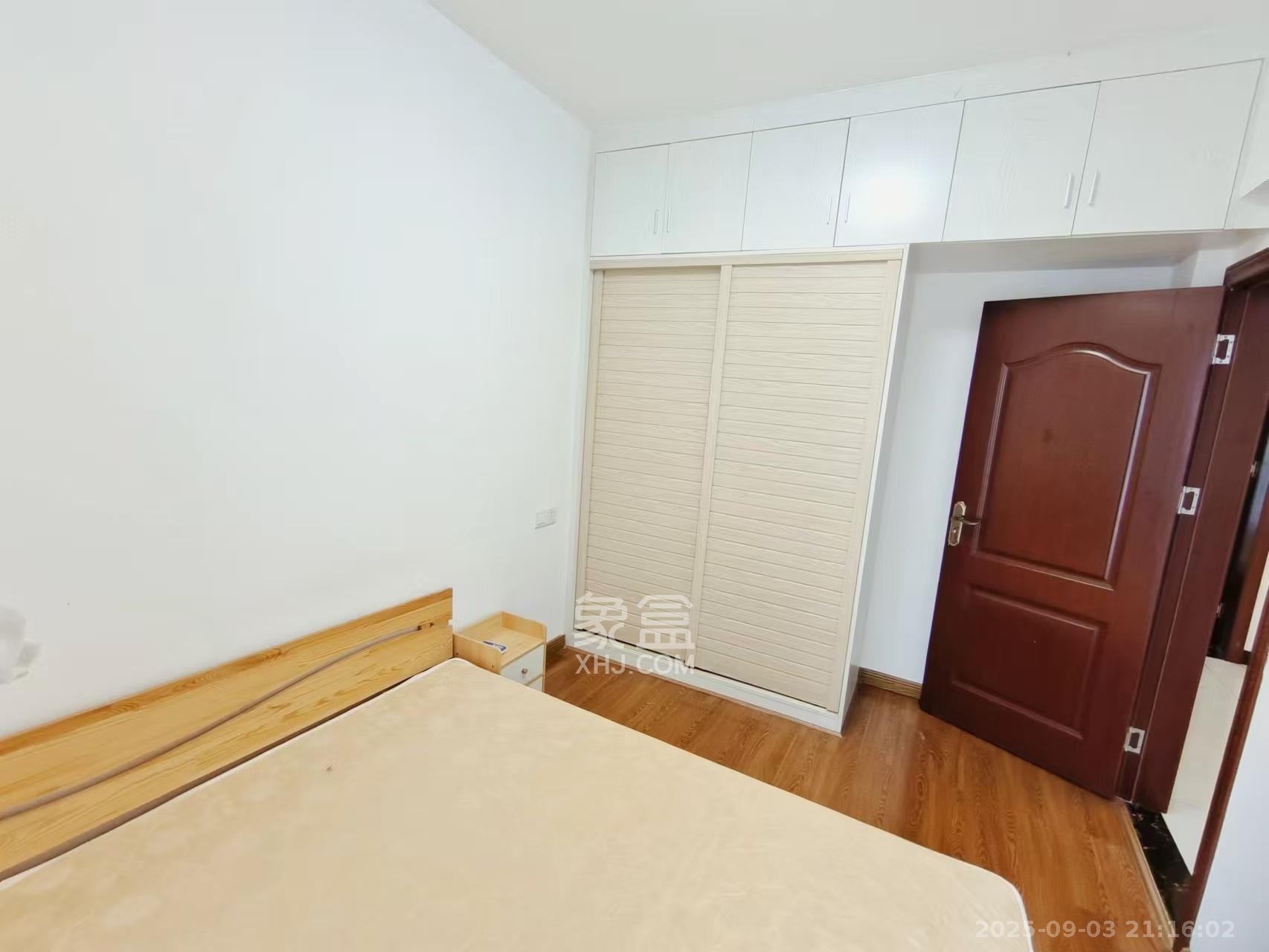 尚上美寓 2室2厅1卫 2400.0元/月 尚上美寓 2室2厅1卫 2400.0元/月室内图