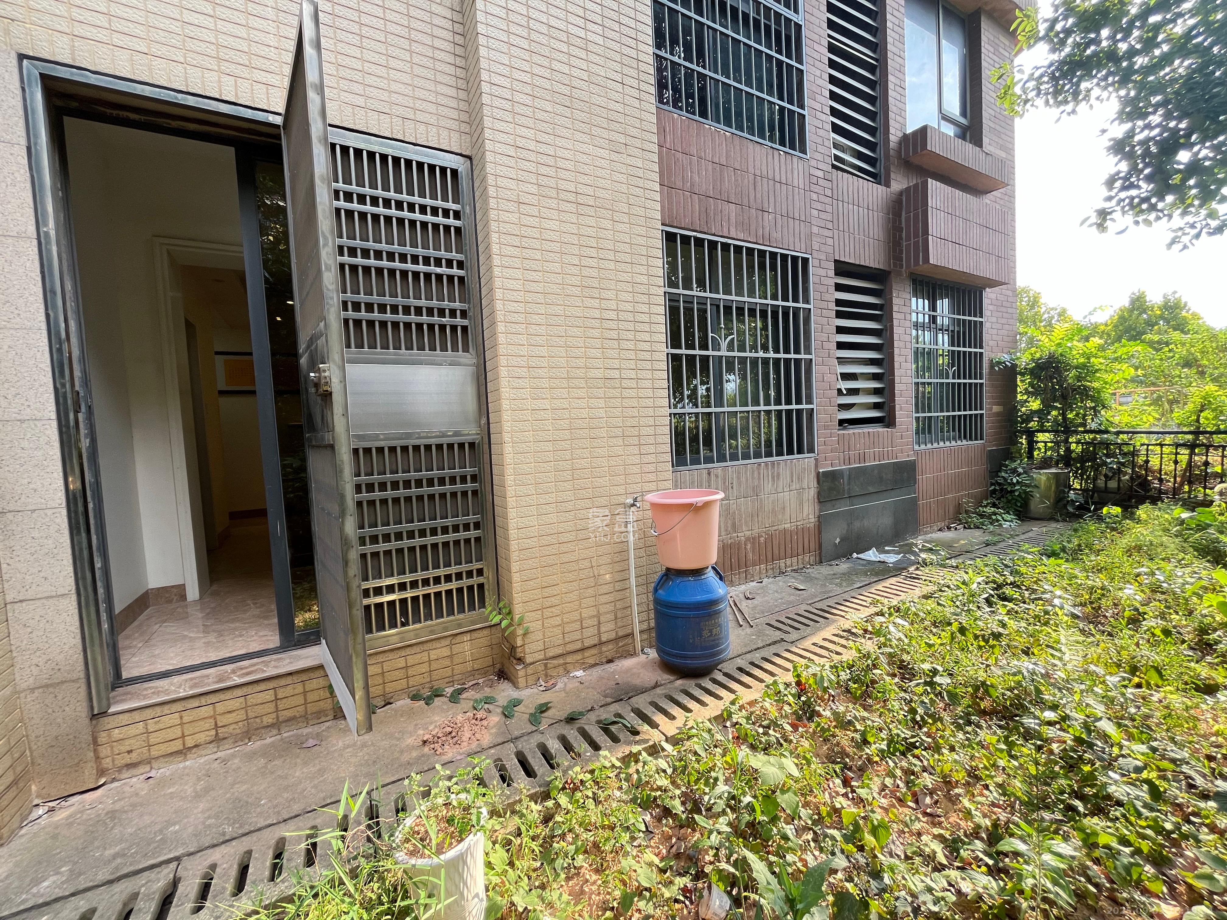 保利麓谷林语C区  3室2厅1卫   2600.00元/月室内图