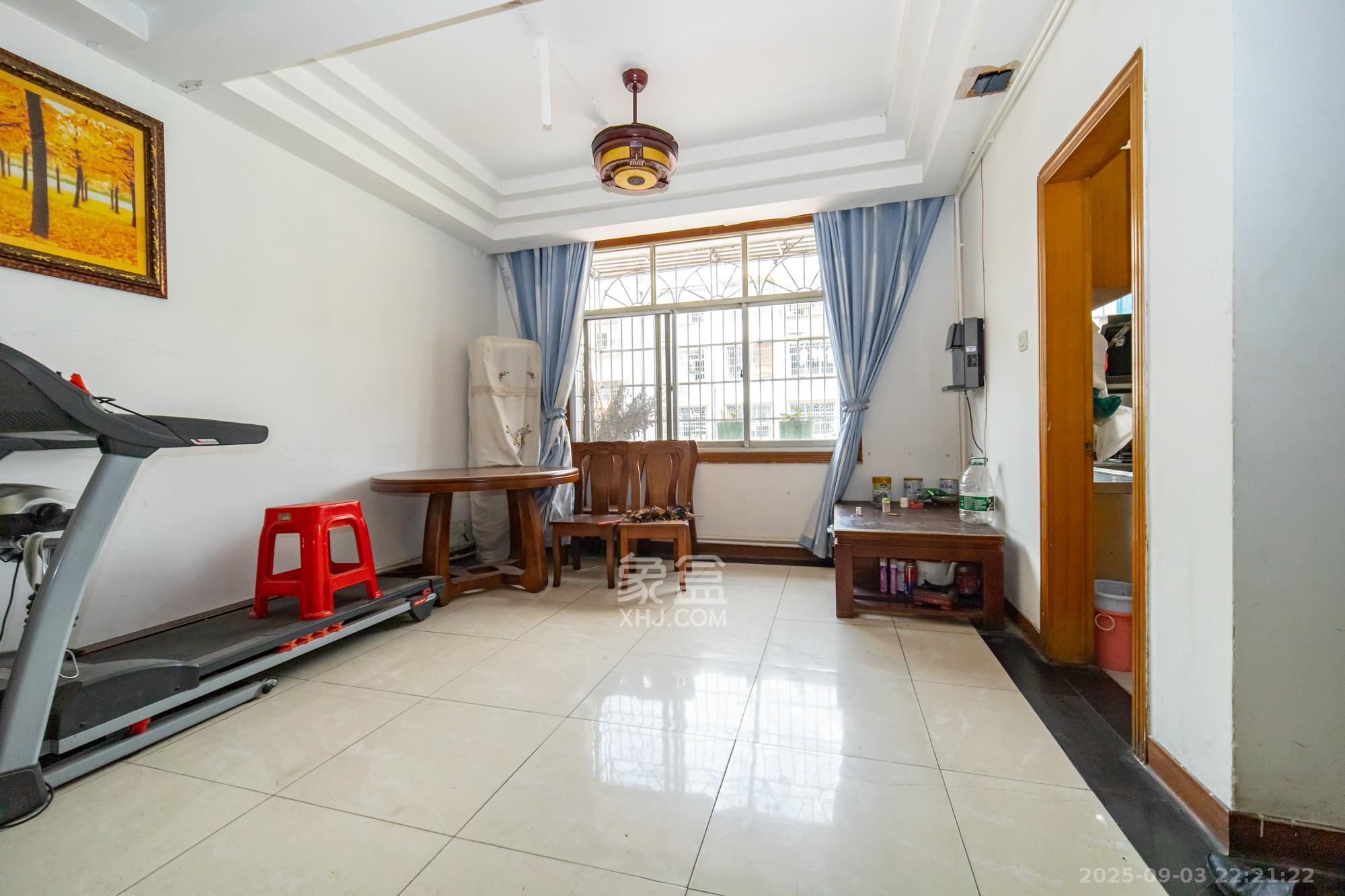 聚鑫大厦 3室2厅1卫 35.0万 聚鑫大厦 3室2厅1卫 35.0万其他