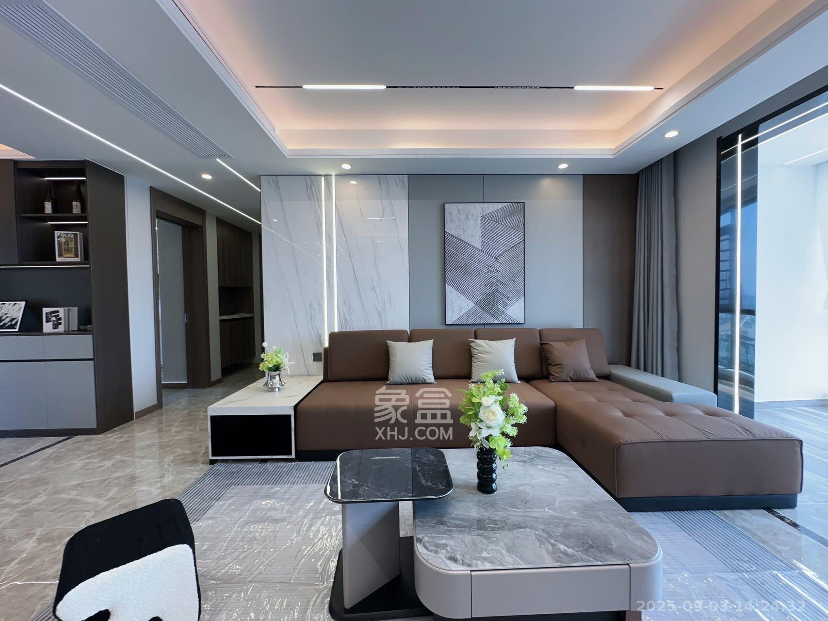 绿地V岛 4室2厅2卫 7000.0元/月 绿地V岛 4室2厅2卫 7000.0元/月室内图