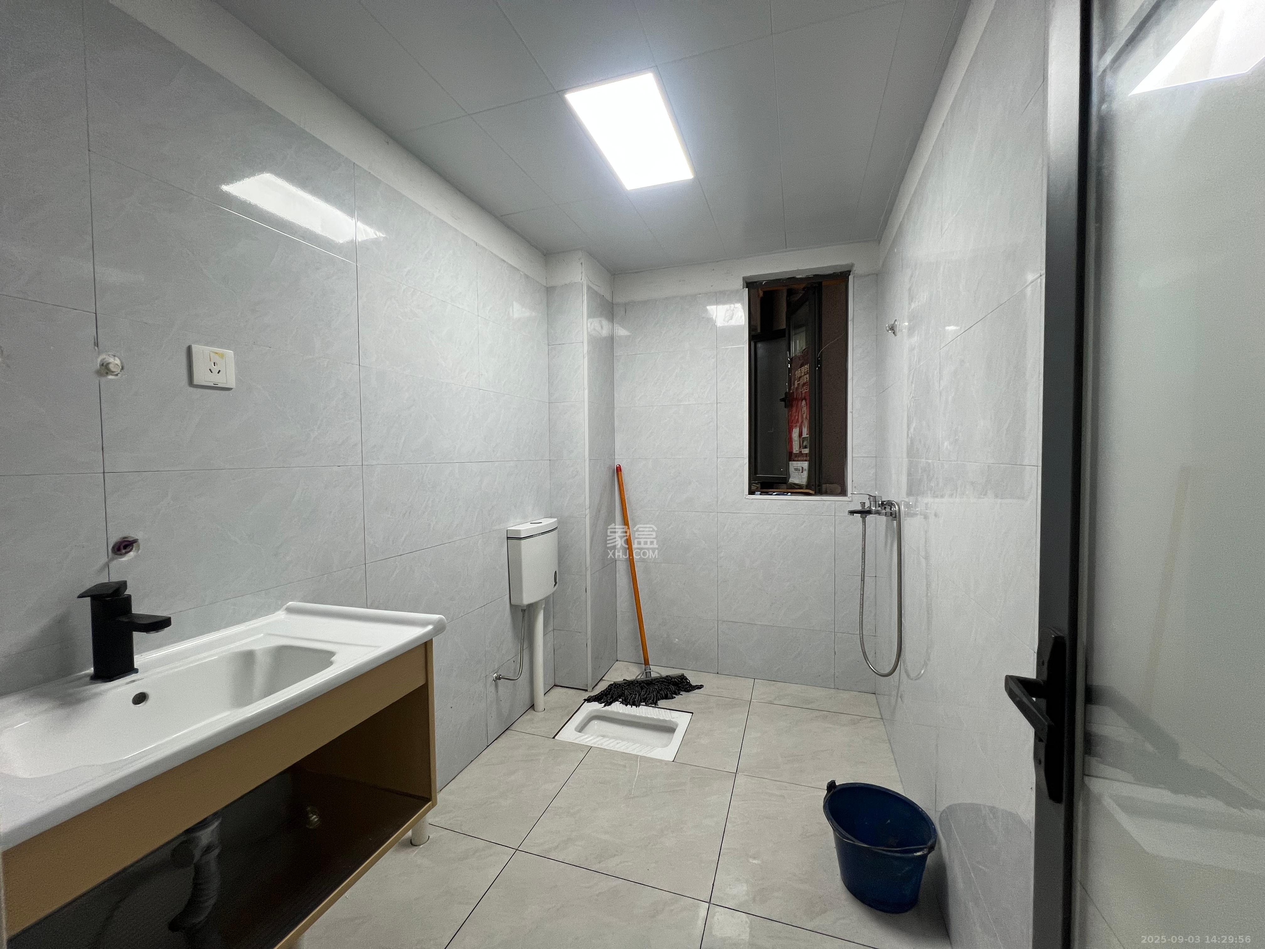 阳光城尚东湾嘉林苑 3室2厅2卫 2200.0元/月 阳光城尚东湾嘉林苑 3室2厅2卫 2200.0元/月室内图