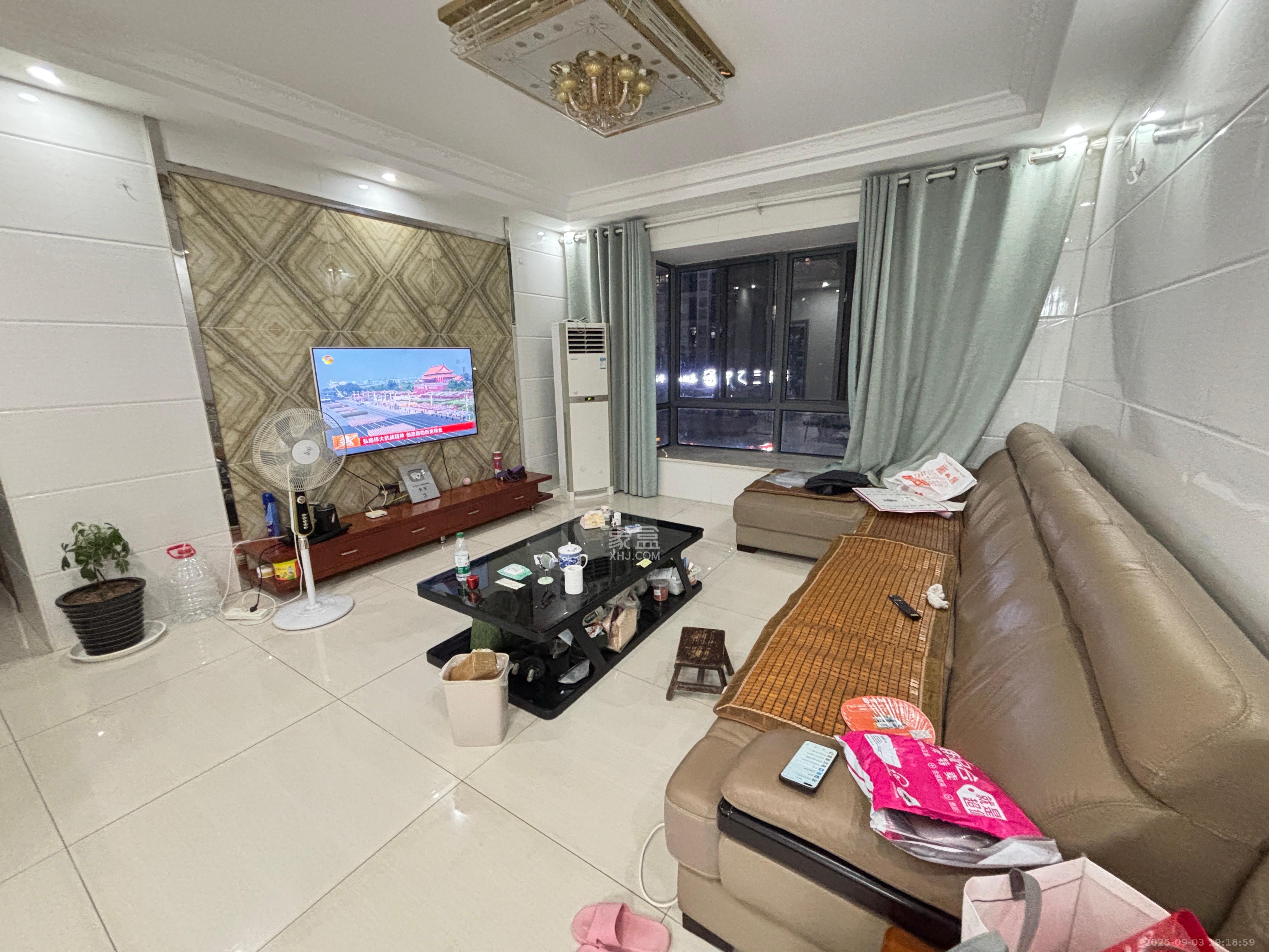 鑫远湘府逸园 4室2厅2卫 2800.0元/月 鑫远湘府逸园 4室2厅2卫 2800.0元/月室内图