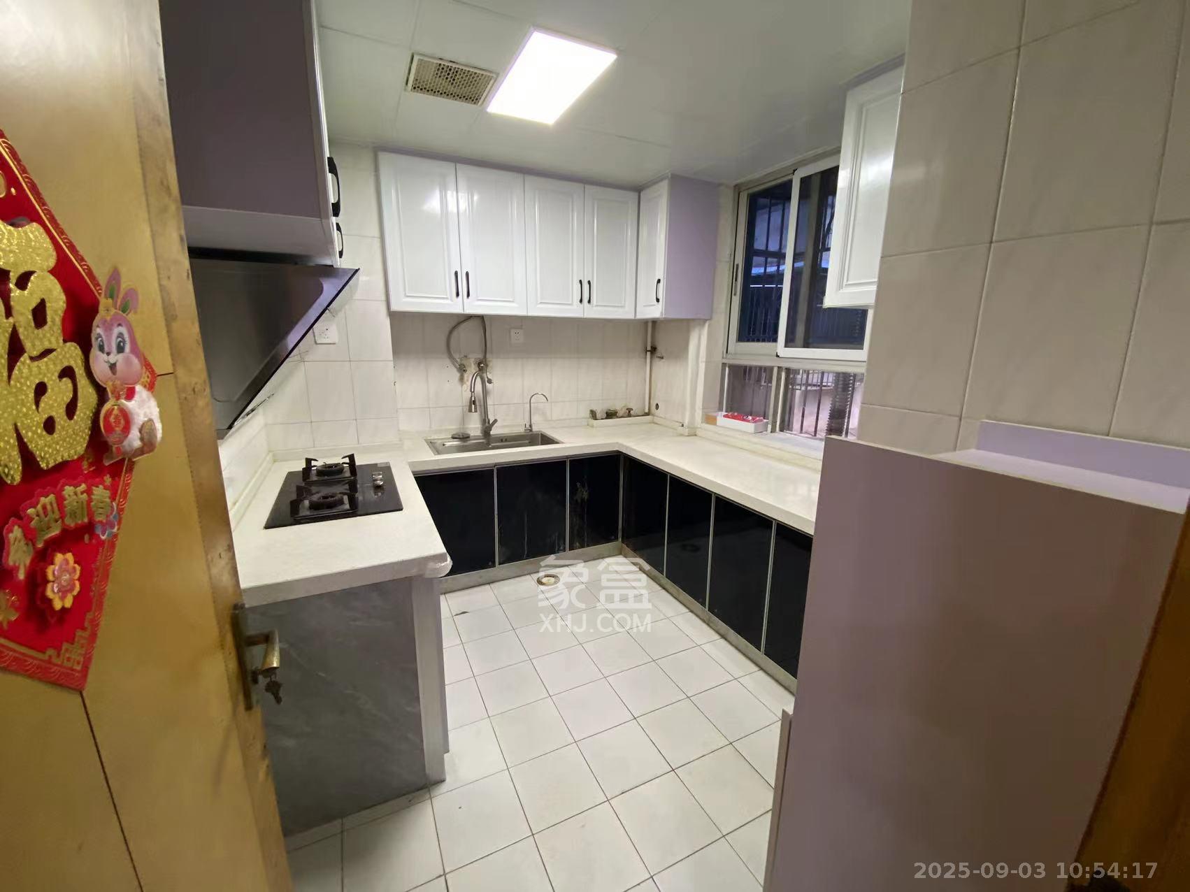 鸿园小区  3室2厅2卫    2500.0元/月 鸿园小区  3室2厅2卫    2500.0元/月室内图