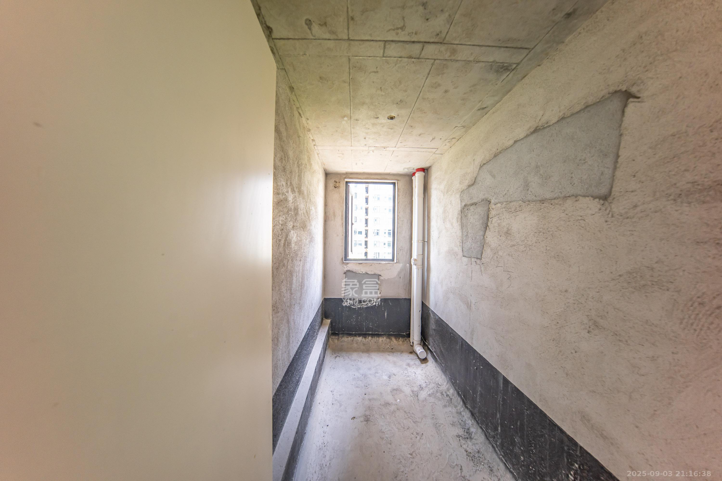 建投象山国际 4室2厅2卫 168.0万 建投象山国际 4室2厅2卫 168.0万卫生间