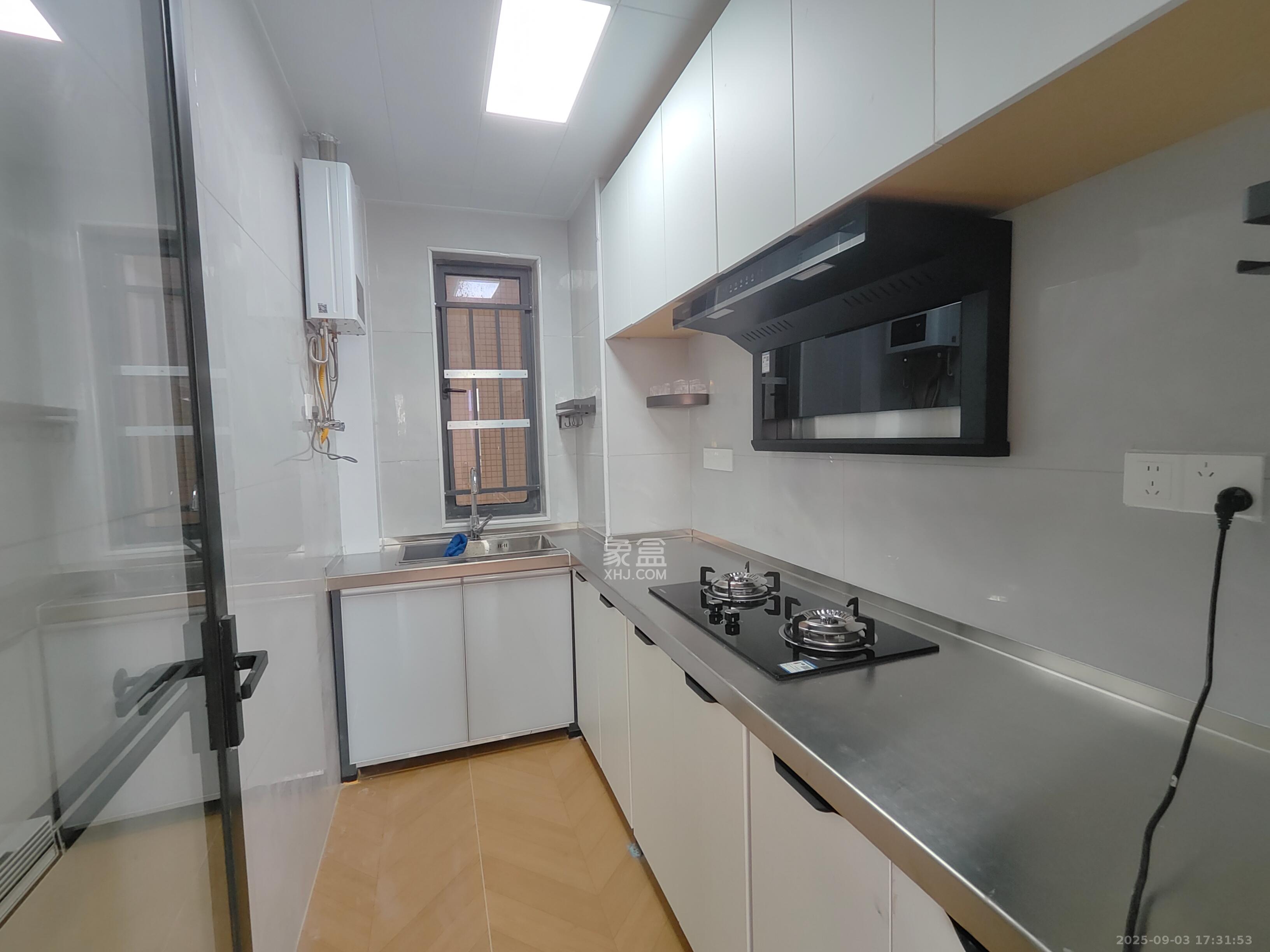 叠彩兰亭  3室2厅2卫    2650.0元/月室内图