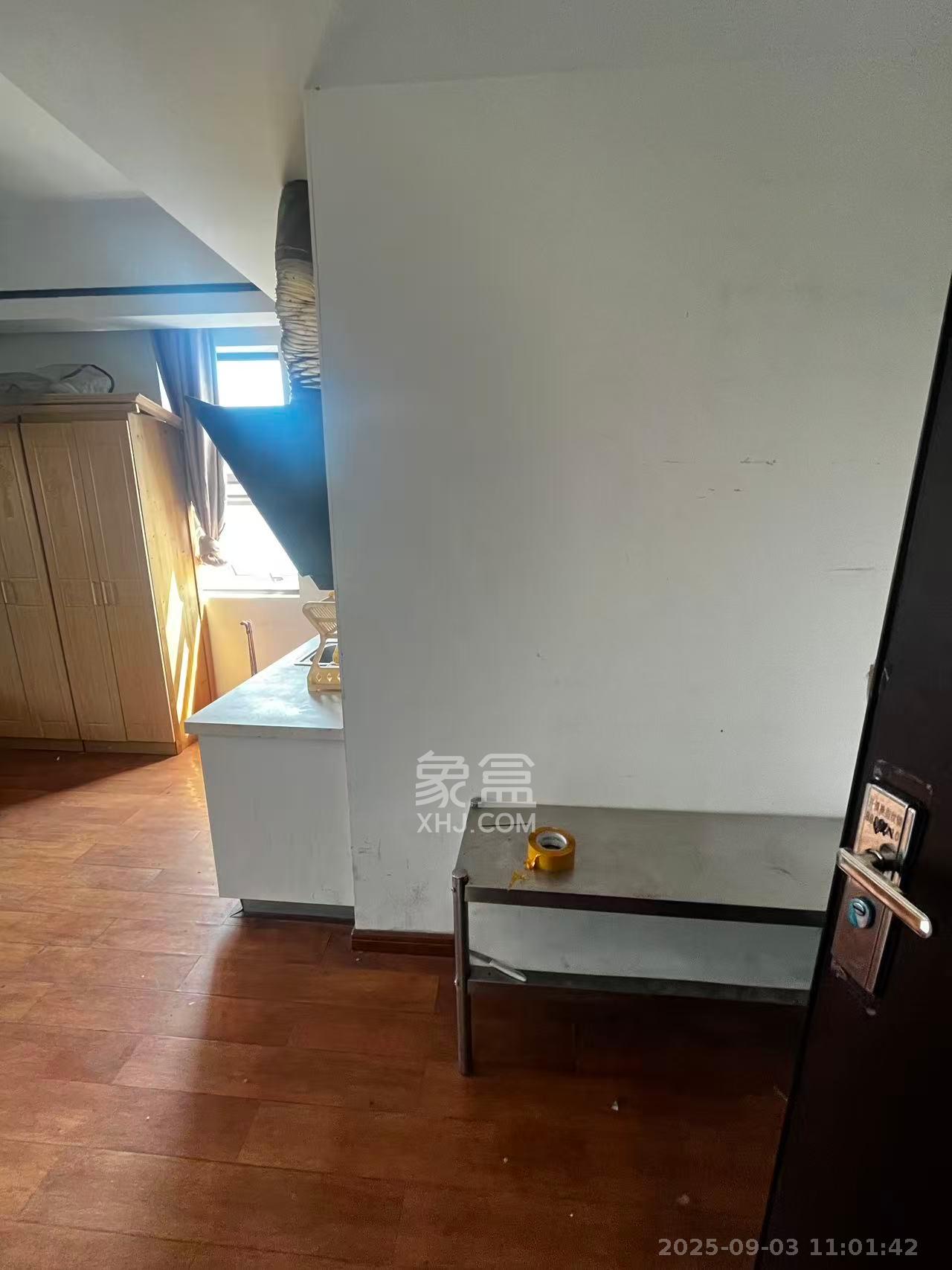 长盛上东区  1室1厅1卫    1080.0元/月 长盛上东区  1室1厅1卫    1080.0元/月室内图