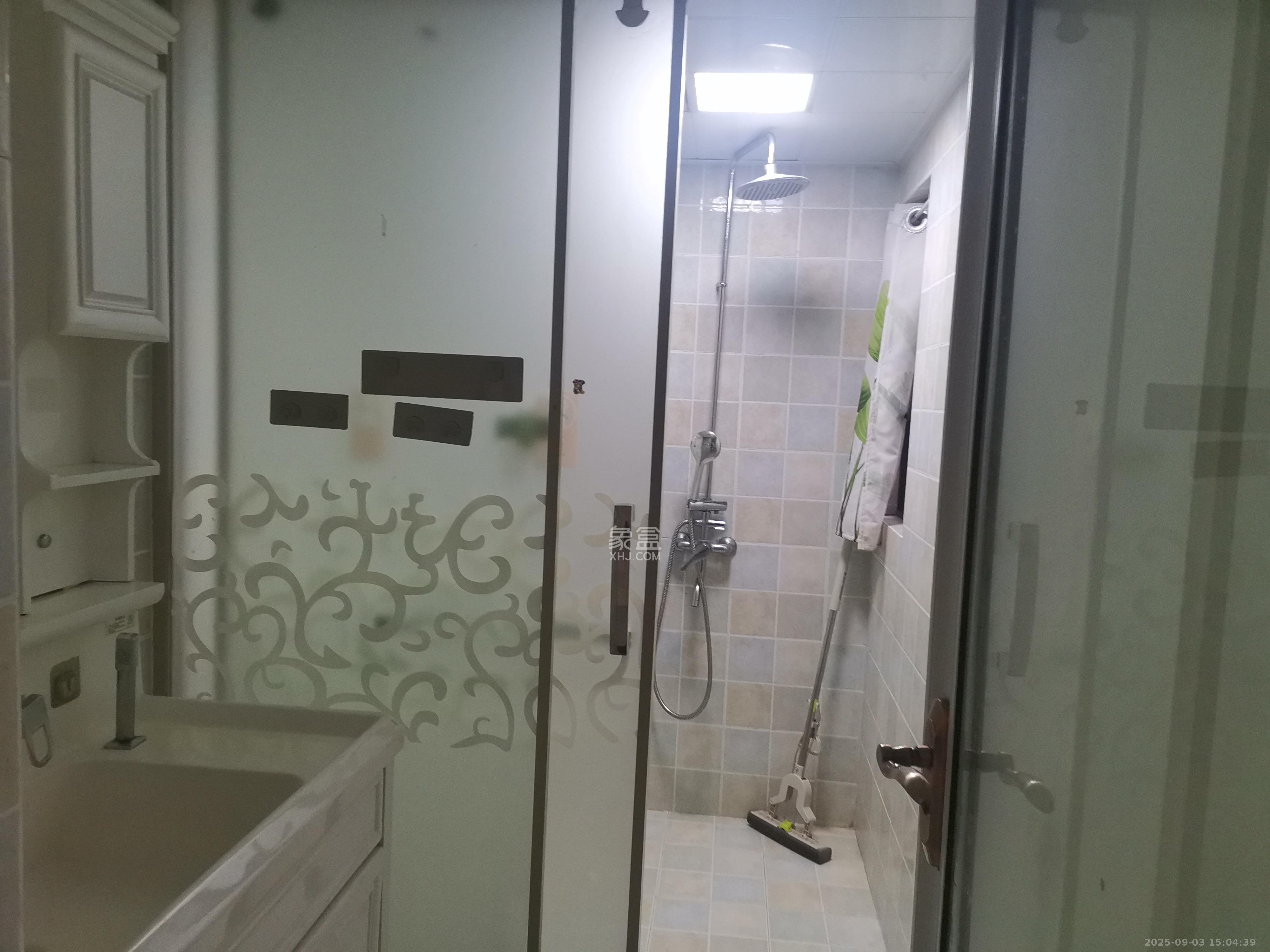 山语城二期  3室2厅1卫    1900.0元/月 山语城二期  3室2厅1卫    1900.0元/月室内图