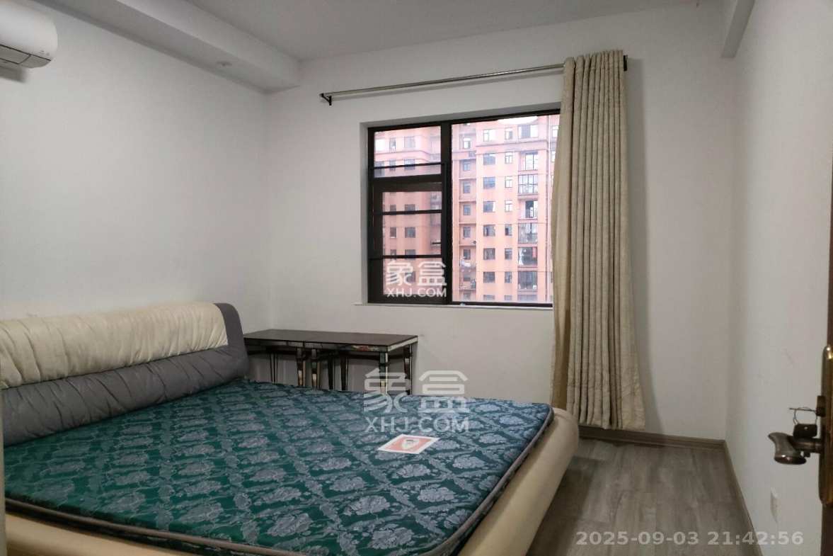 德润小区(丰升德润小区) 2室2厅1卫 2200.0元/月 德润小区(丰升德润小区) 2室2厅1卫 2200.0元/月室内图