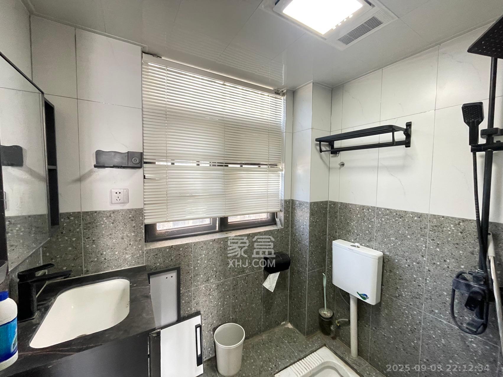 嘉雨兴园 2室1厅1卫 2800.0元/月 嘉雨兴园 2室1厅1卫 2800.0元/月室内图