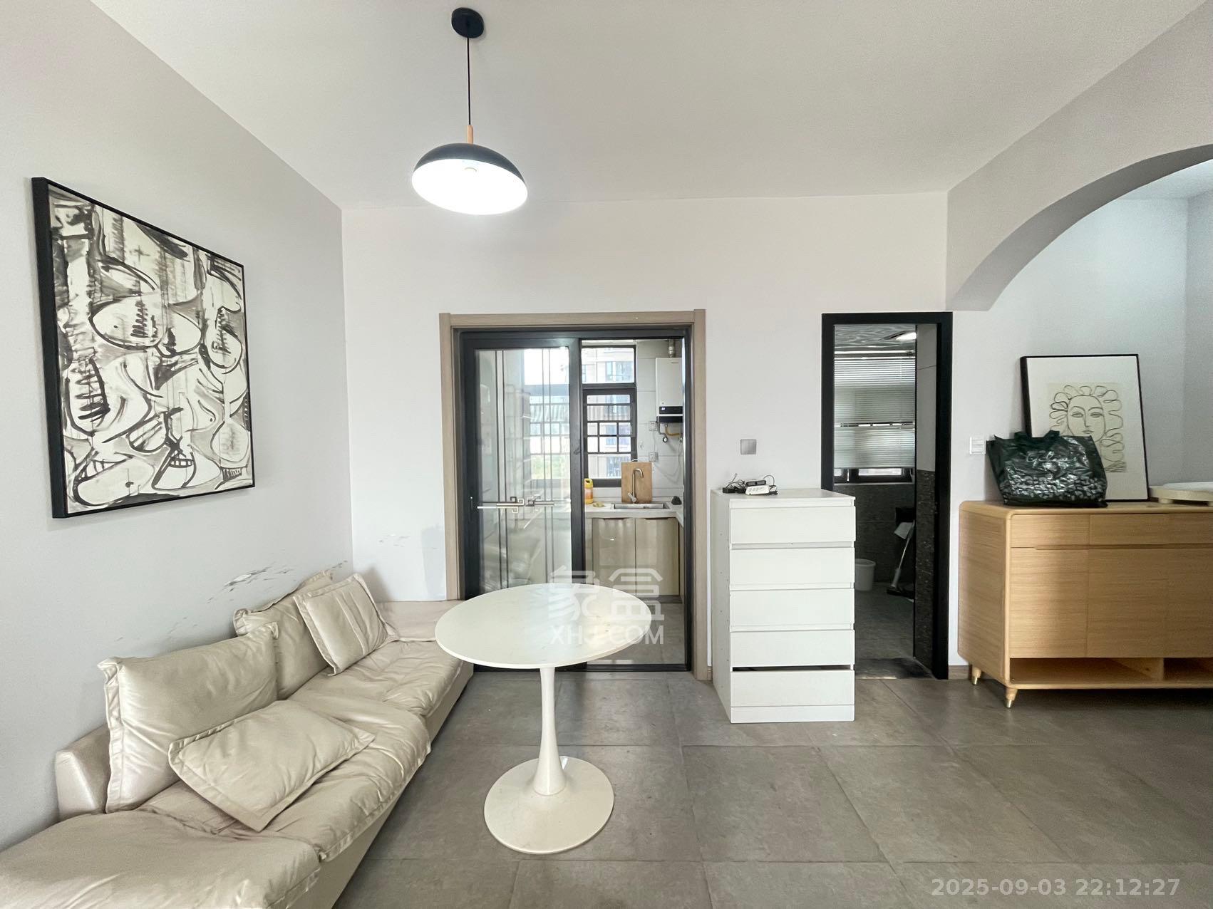 嘉雨兴园 2室1厅1卫 2800.0元/月 嘉雨兴园 2室1厅1卫 2800.0元/月室内图