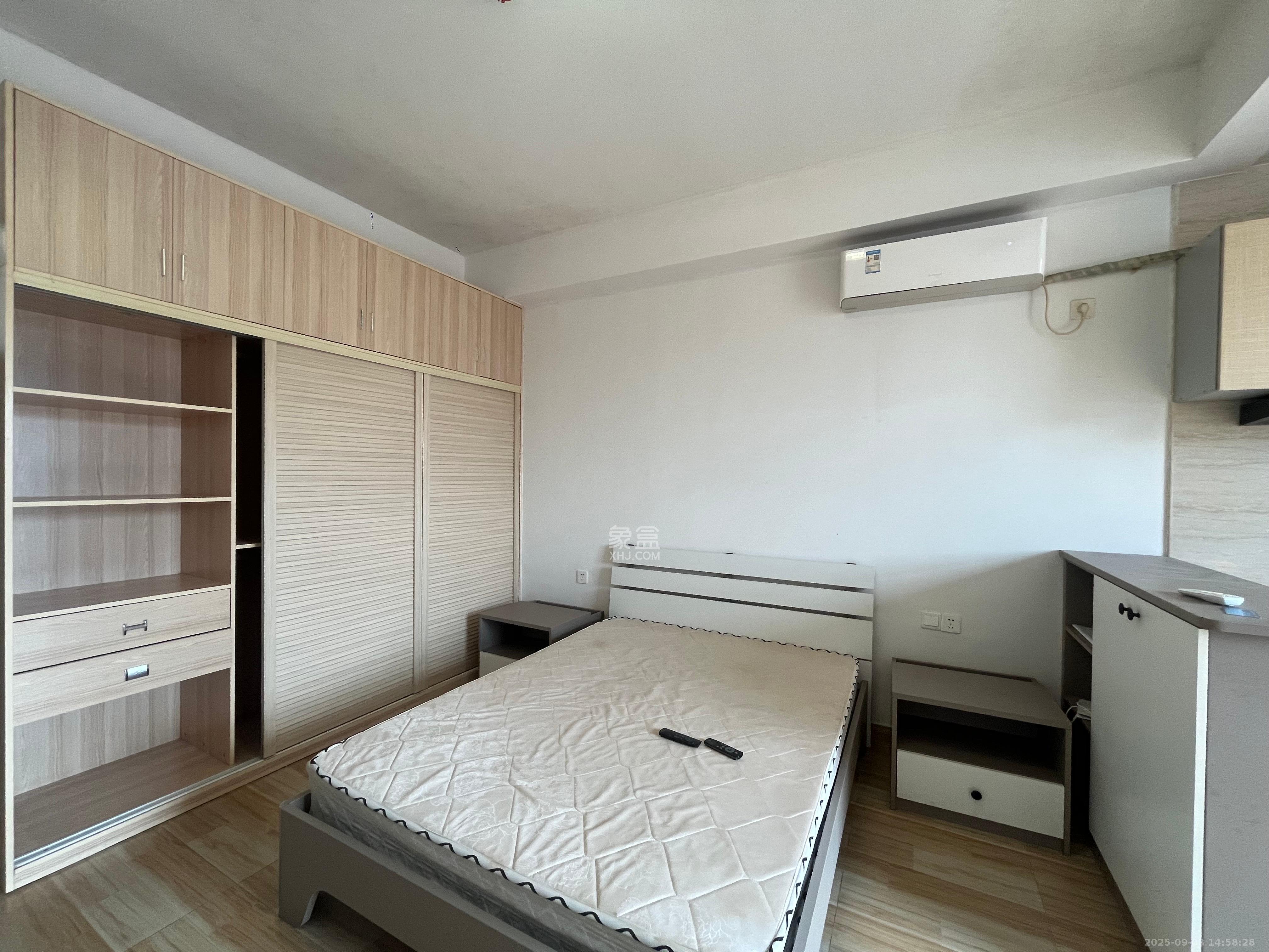 云集国际 1室1厅1卫 1500.0元/月 云集国际 1室1厅1卫 1500.0元/月室内图