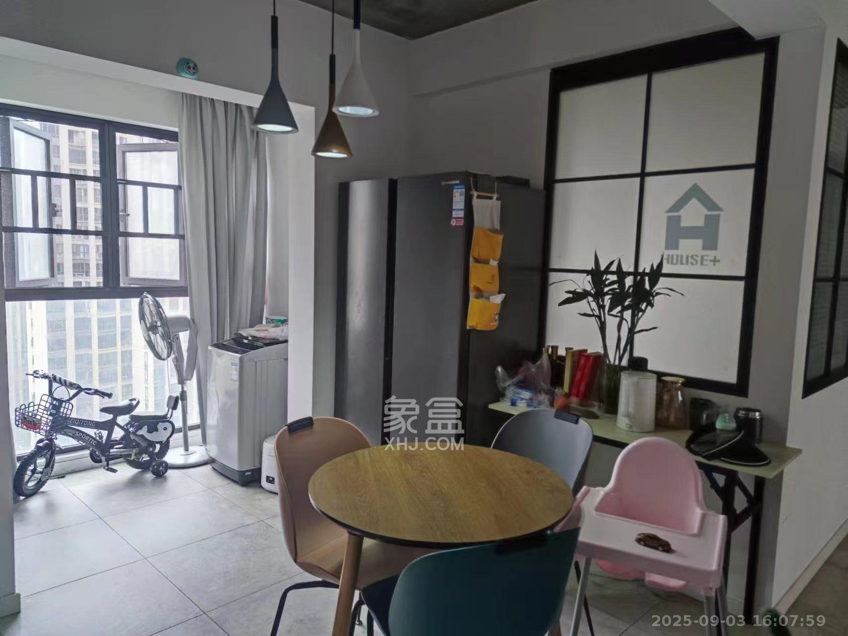 南山雍江汇(滨江国际新城) 3室2厅2卫 3700.0元/月 南山雍江汇(滨江国际新城) 3室2厅2卫 3700.0元/月室内图