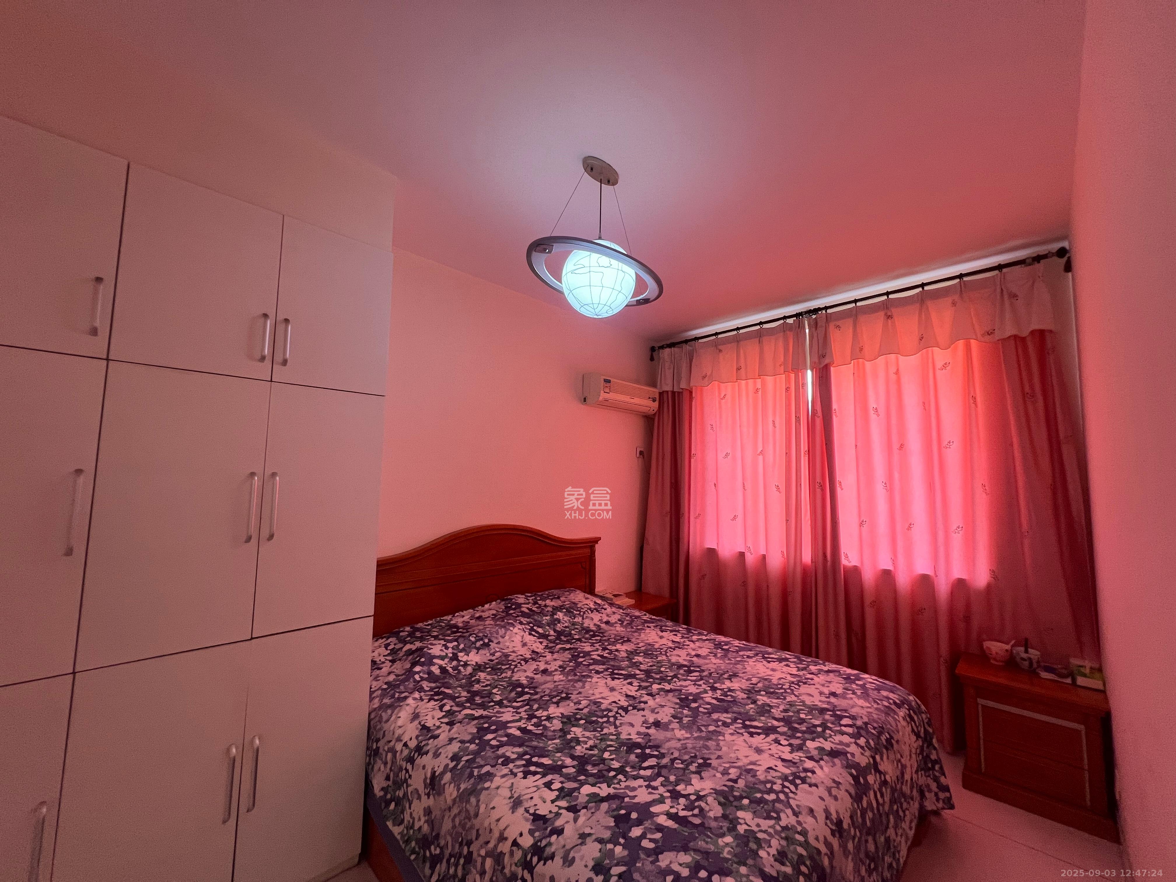 霞光山庄南苑  5室2厅3卫    72.8万 霞光山庄南苑  5室2厅3卫    72.8万室内图