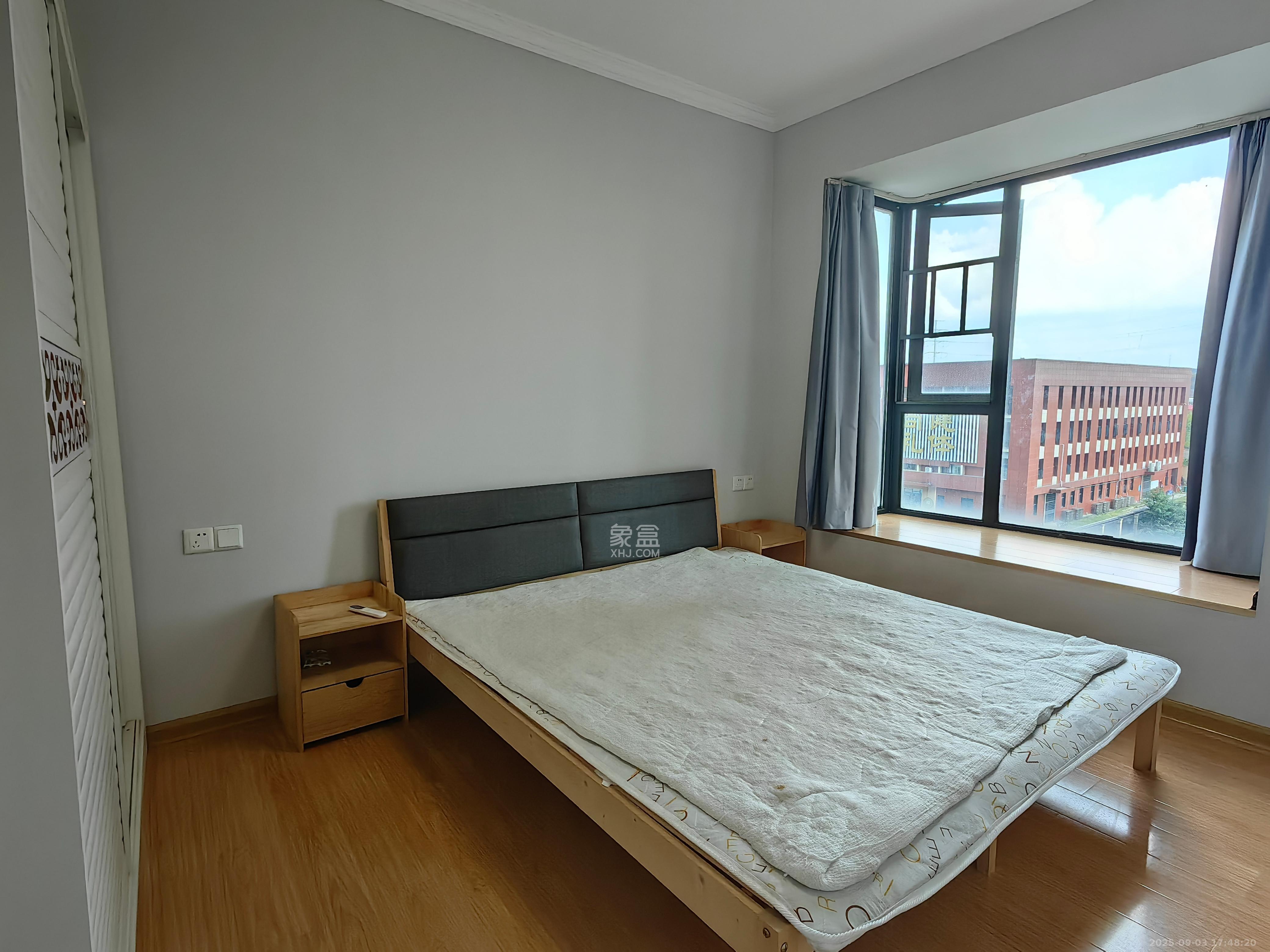 中建嘉和城  3室2厅1卫    2300.0元/月 中建嘉和城  3室2厅1卫    2300.0元/月室内图