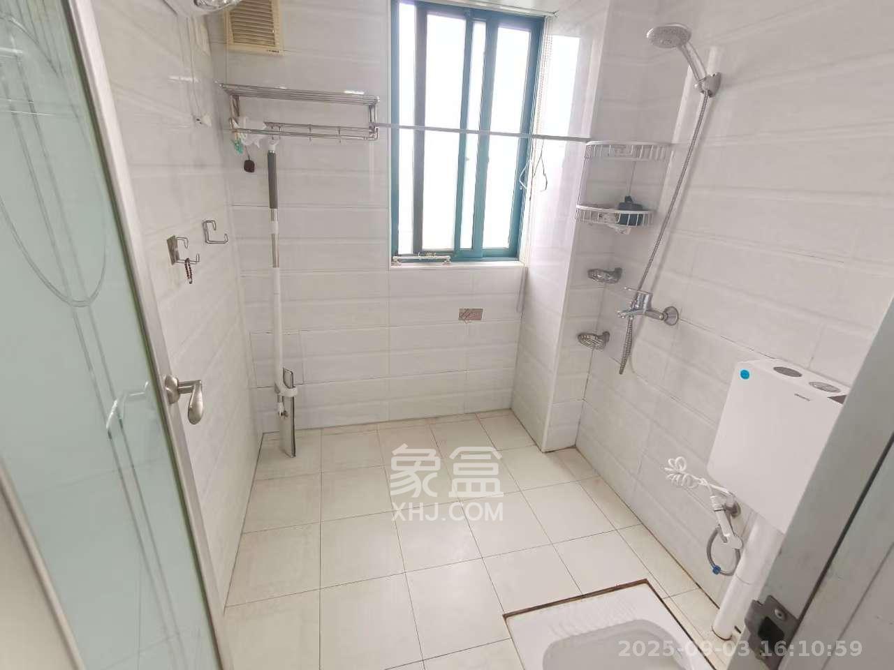 蝴蝶谷  3室2厅1卫   1800.00元/月室内图