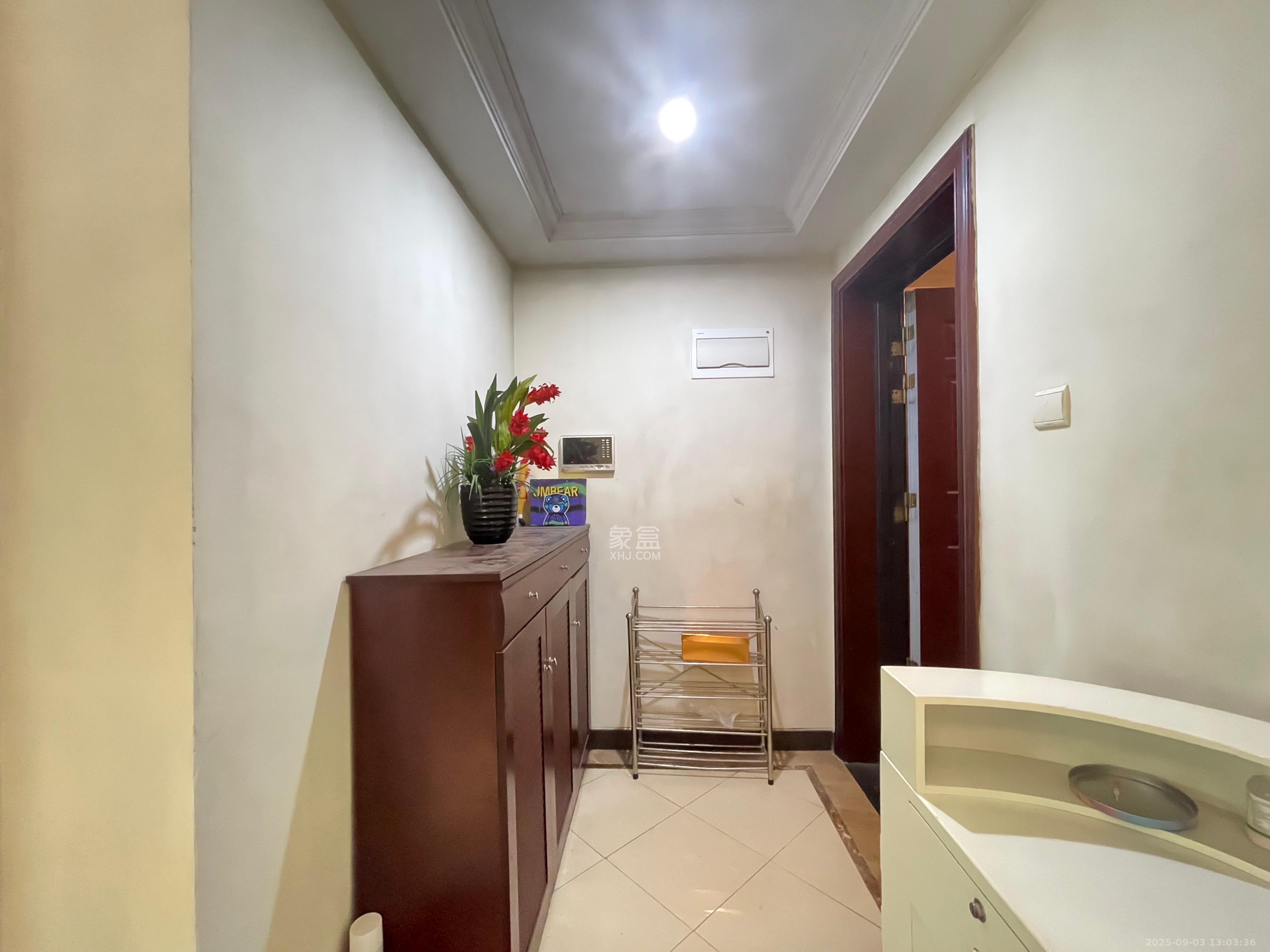 恒大名都 4室2厅2卫 1900.0元/月 恒大名都 4室2厅2卫 1900.0元/月室内图