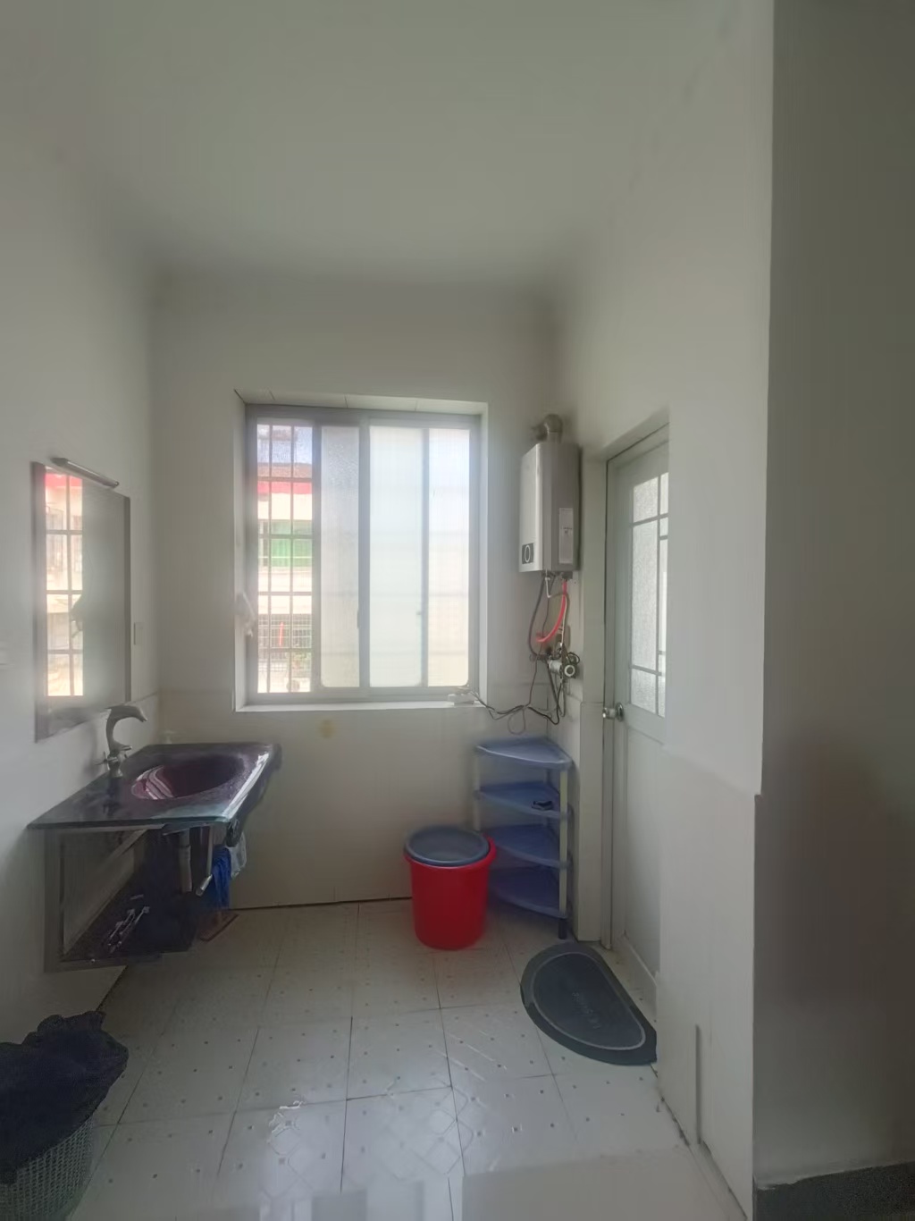 梓山苑小区  3室2厅2卫    1000.0元/月室内图