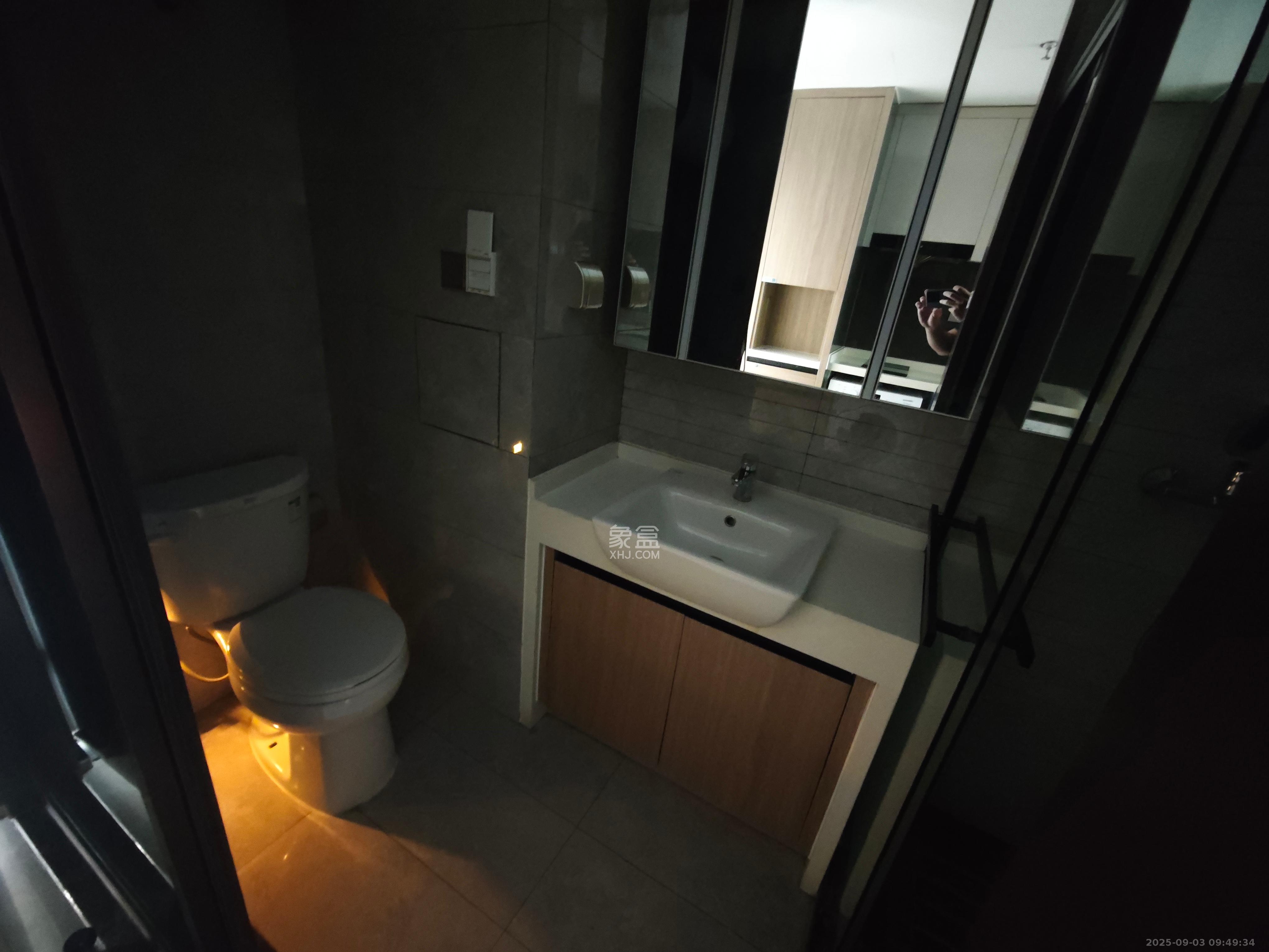 华远华时代 1室1厅1卫 2300.0元/月 华远华时代 1室1厅1卫 2300.0元/月室内图