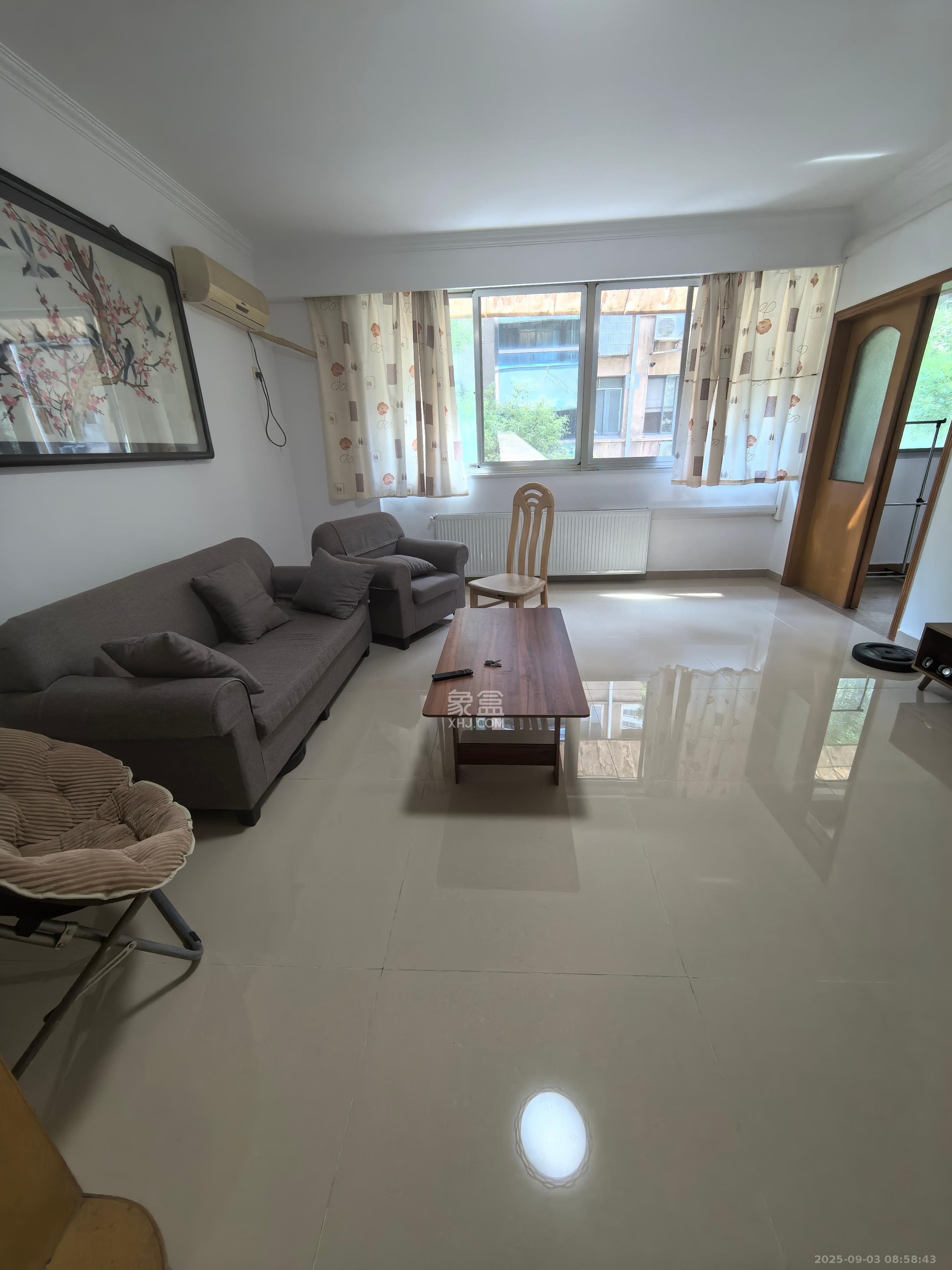 湖南省国防科技工业园(军工苑) 2室1厅1卫 2300.0元/月 湖南省国防科技工业园(军工苑) 2室1厅1卫 2300.0元/月室内图