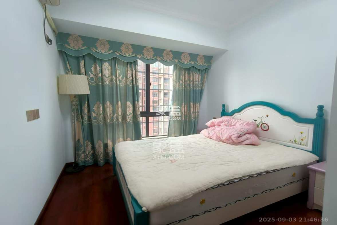 海德公园  4室2厅2卫    2600.0元/月 海德公园  4室2厅2卫    2600.0元/月室内图