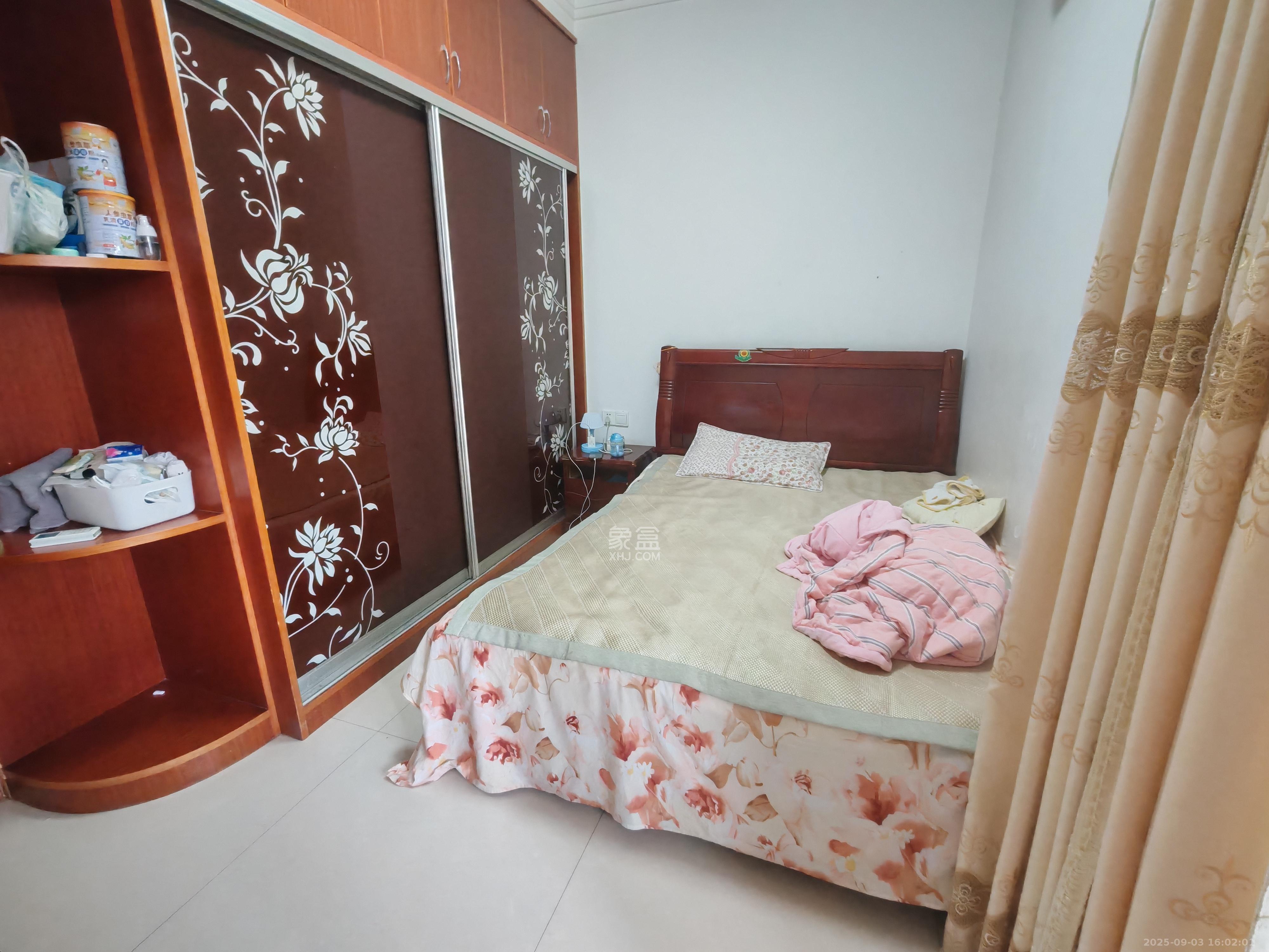 城市山水豪园（山水城市风景）  3室2厅2卫    2500.0元/月室内图