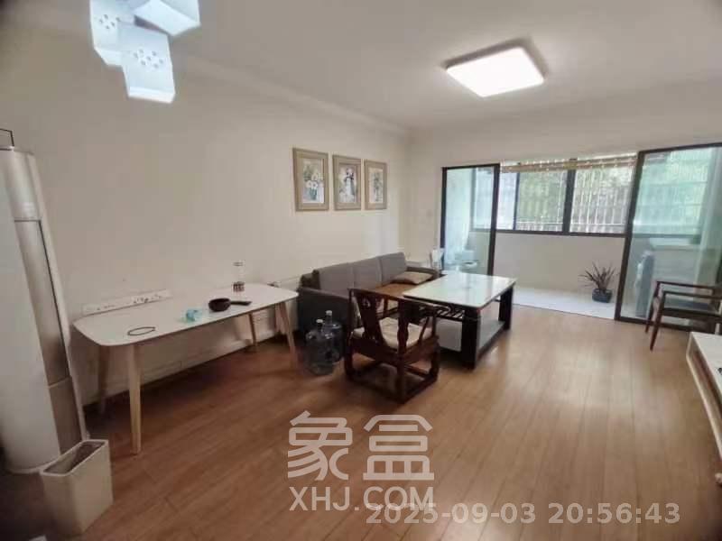 阳光100一期、四五期  2室2厅1卫    2400.0元/月 阳光100一期、四五期  2室2厅1卫    2400.0元/月