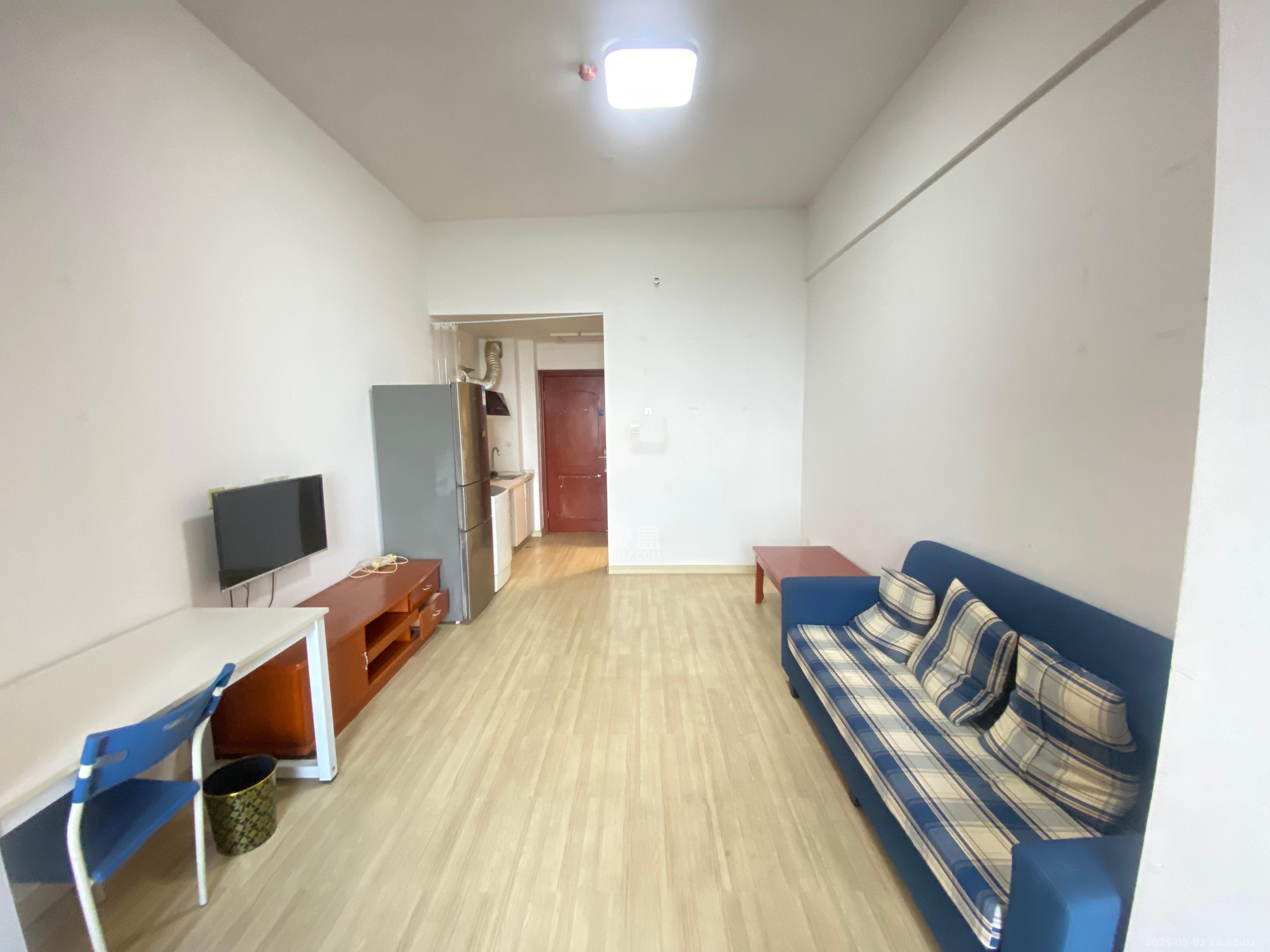 塞纳公馆 1室1厅1卫 1100.00元/月 塞纳公馆 1室1厅1卫 1100.00元/月室内图