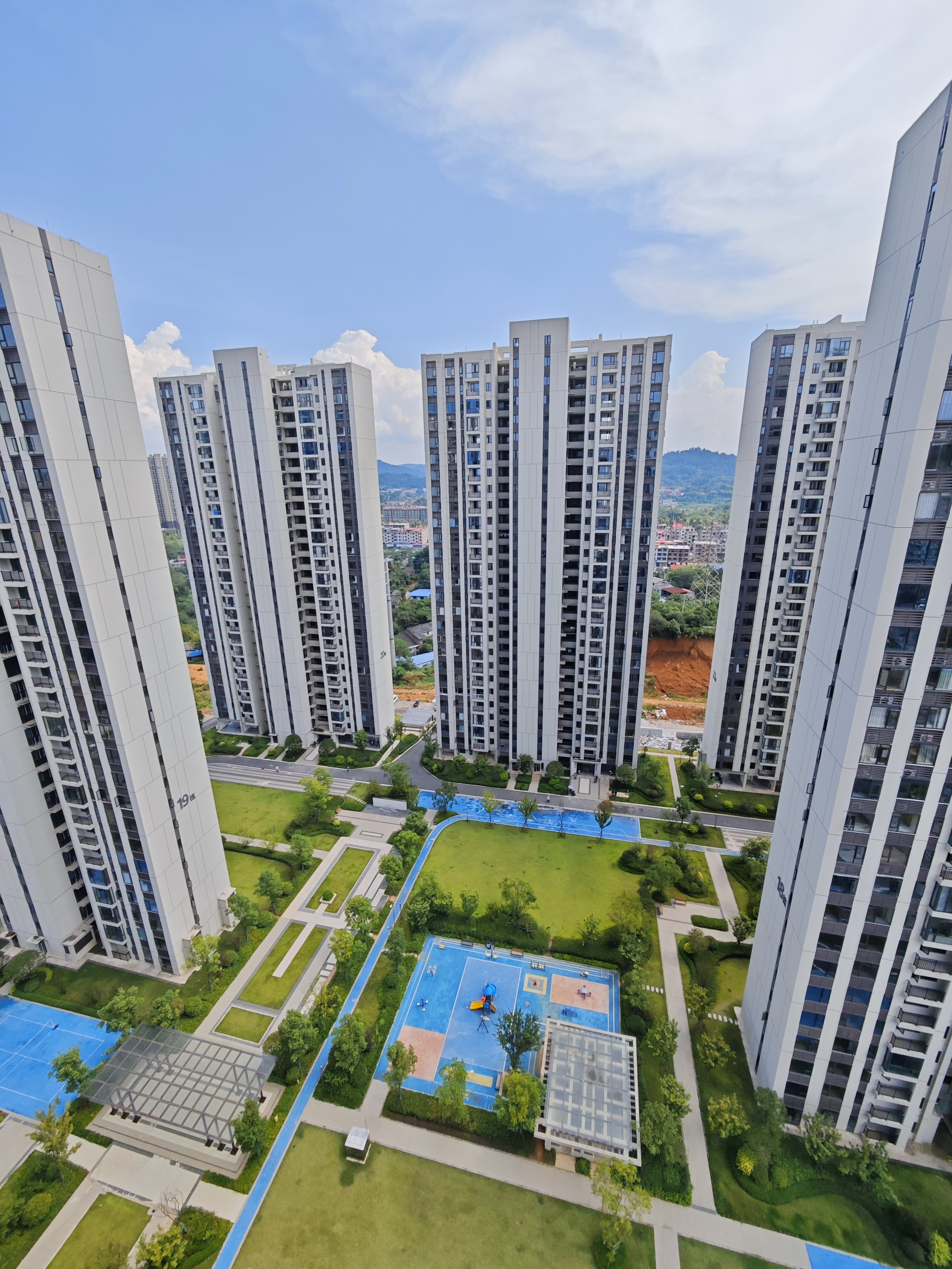 碧桂园正央时代 3室2厅2卫 56.8万 碧桂园正央时代 3室2厅2卫 56.8万其他