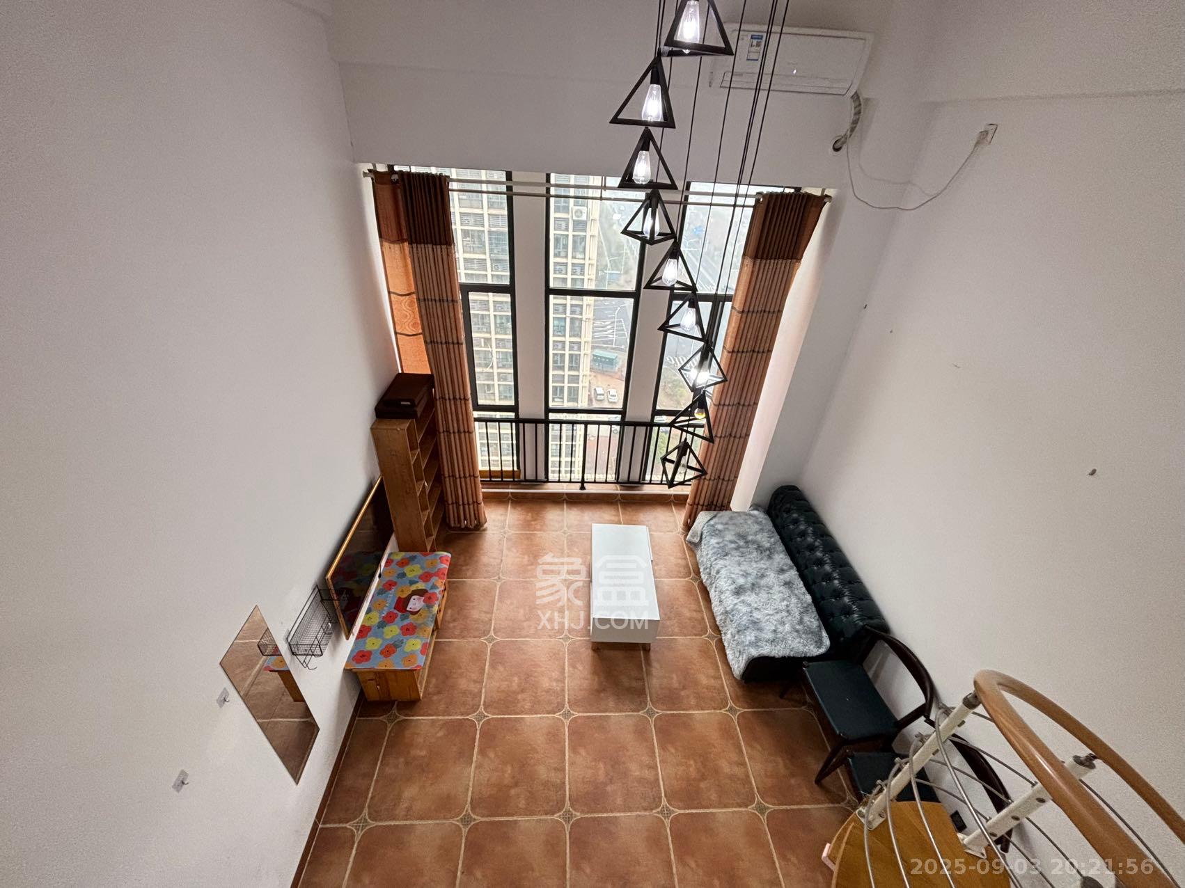 中建芙蓉嘉苑 1室1厅1卫 1500.0元/月 中建芙蓉嘉苑 1室1厅1卫 1500.0元/月室内图