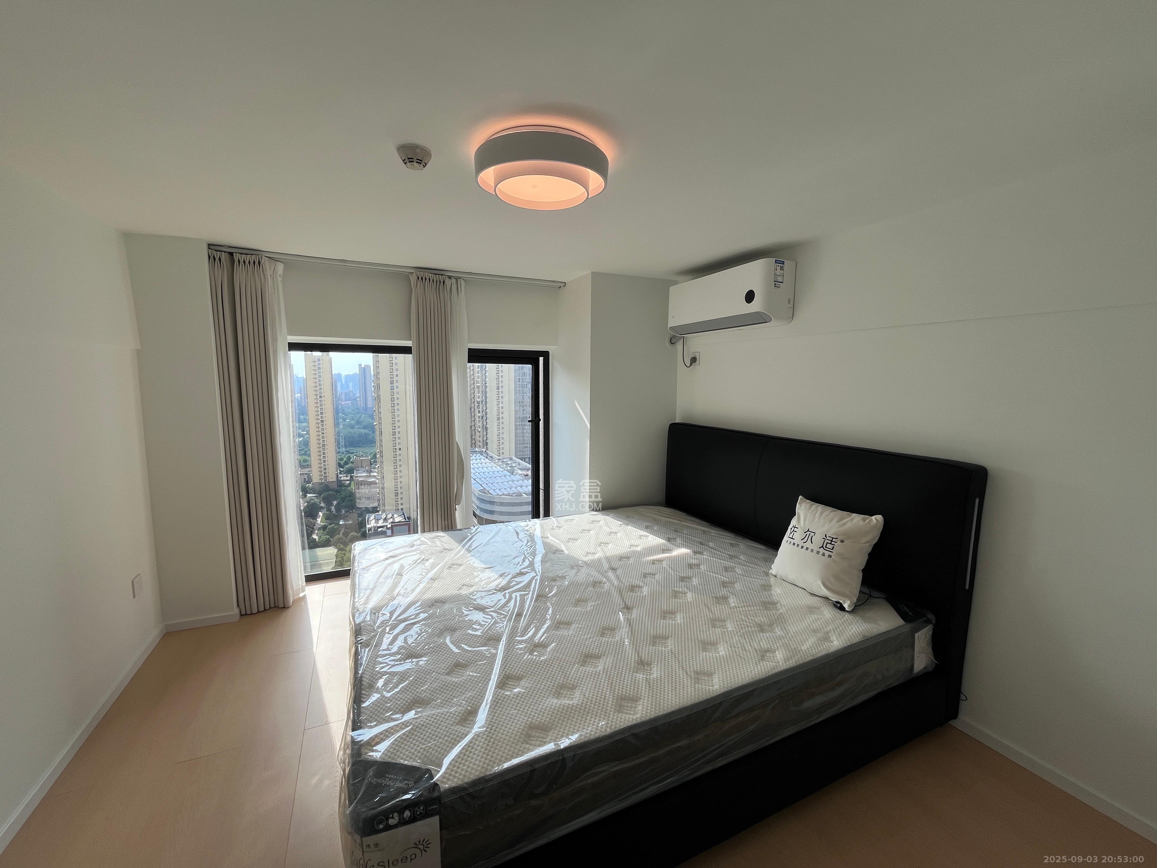 新城悦隽公园 1室0厅0卫 1800.00元/月 新城悦隽公园 1室0厅0卫 1800.00元/月室内图