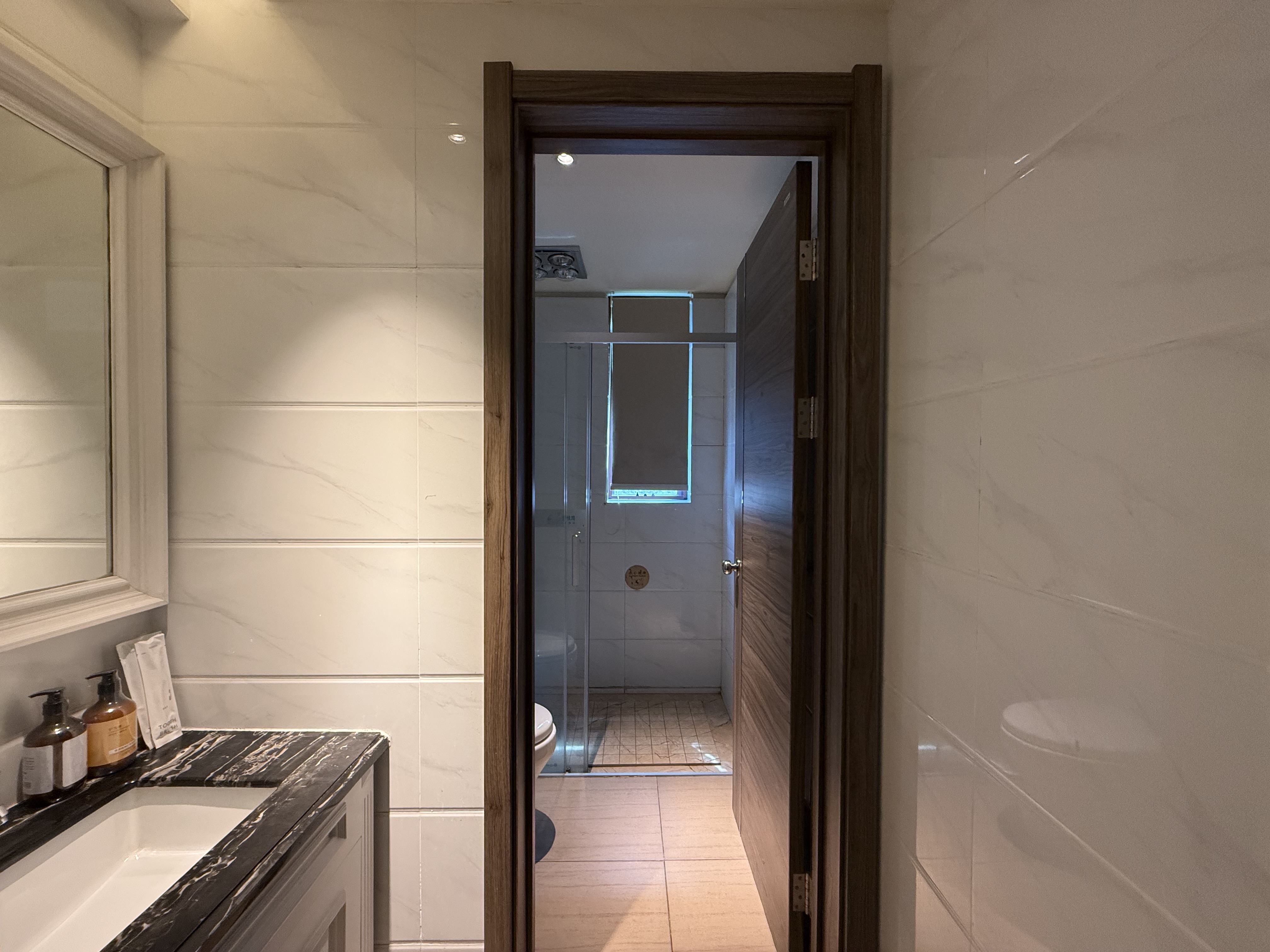 碧桂园 6室2厅3卫 158.0万 碧桂园 6室2厅3卫 158.0万客厅