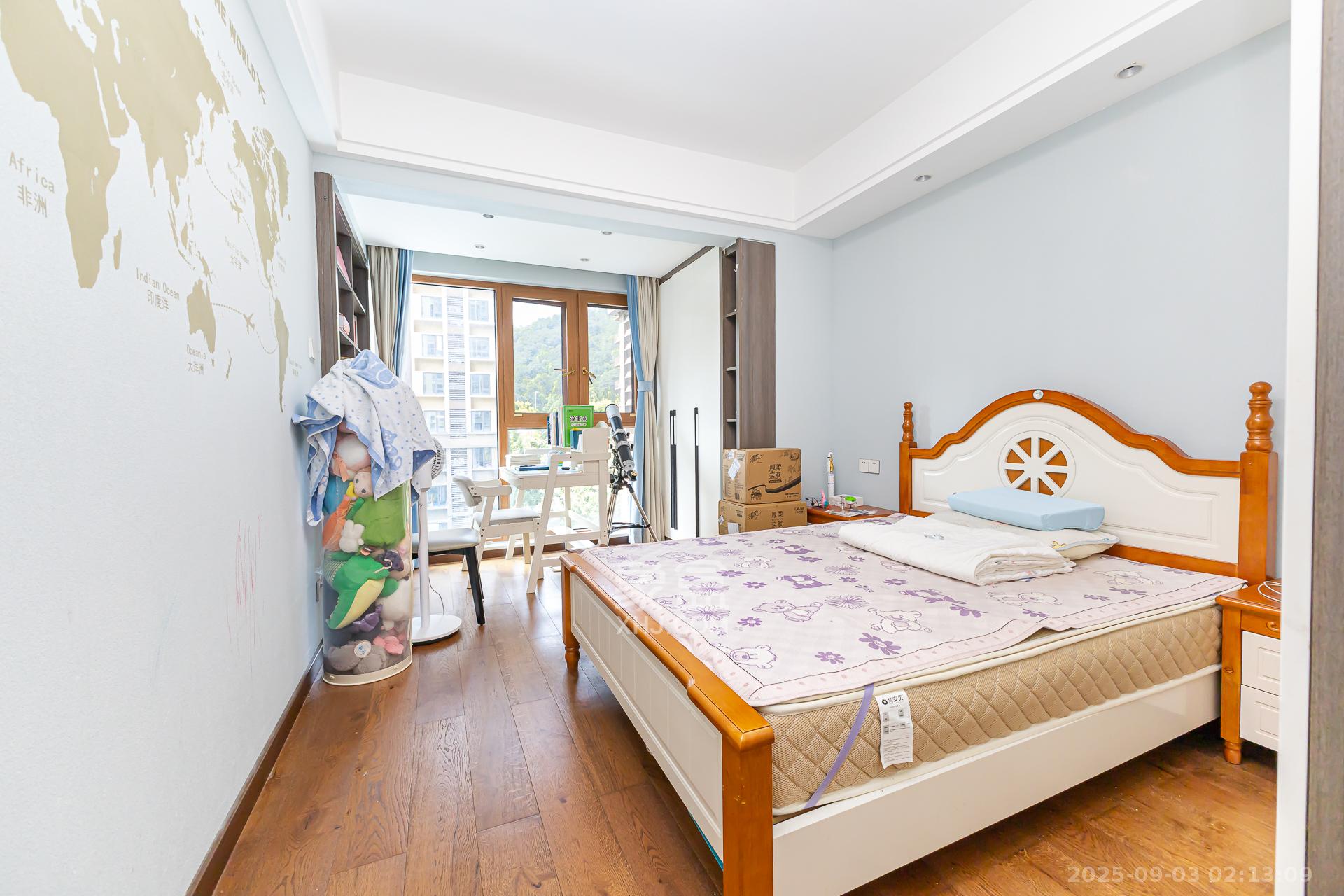 龙湖璟宸原著(龙湖紫宸)  3室2厅2卫    86.0万 龙湖璟宸原著(龙湖紫宸)  3室2厅2卫    86.0万卧室