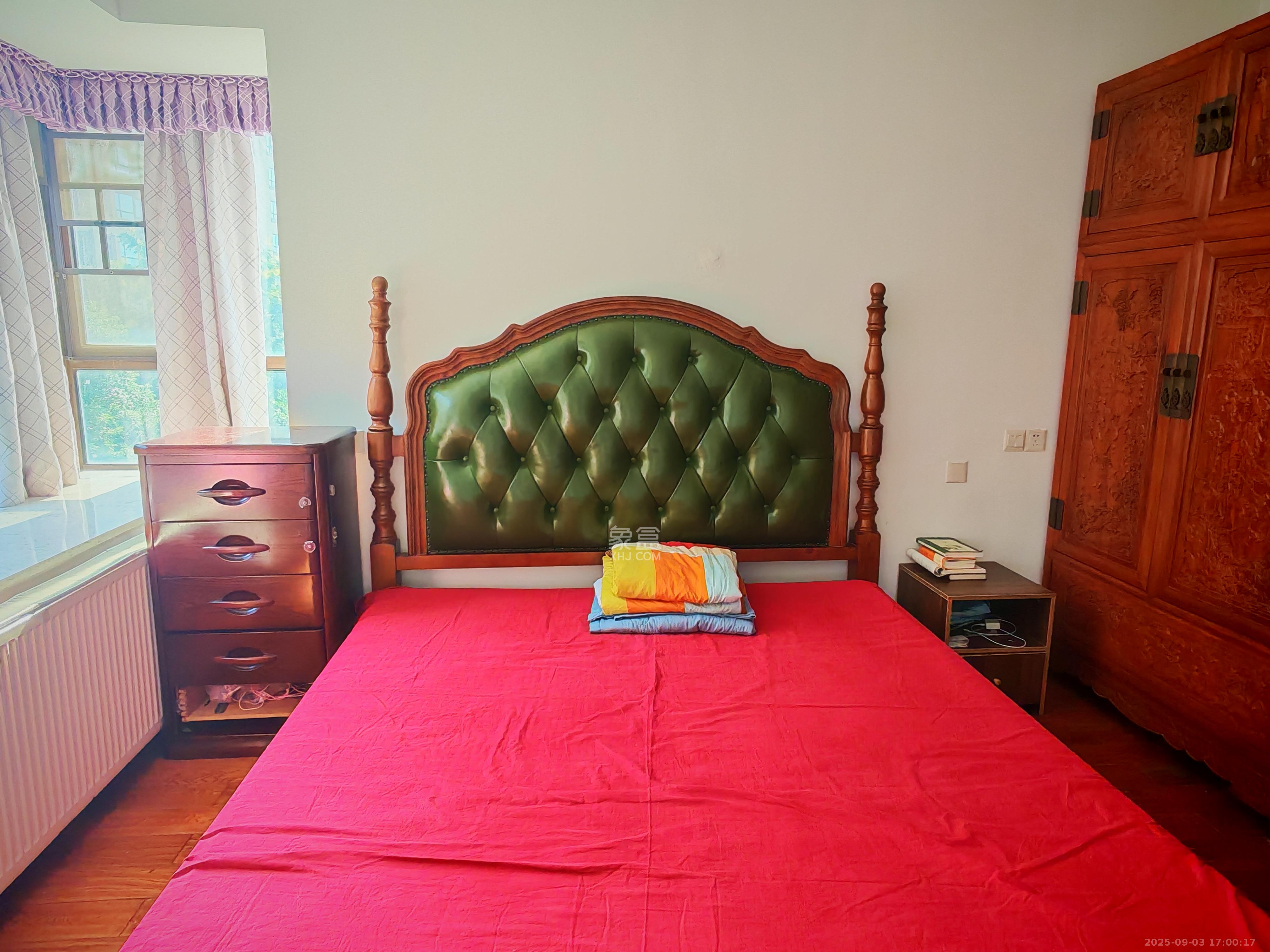 山语城二期  1室2厅2卫    2300.0元/月室内图