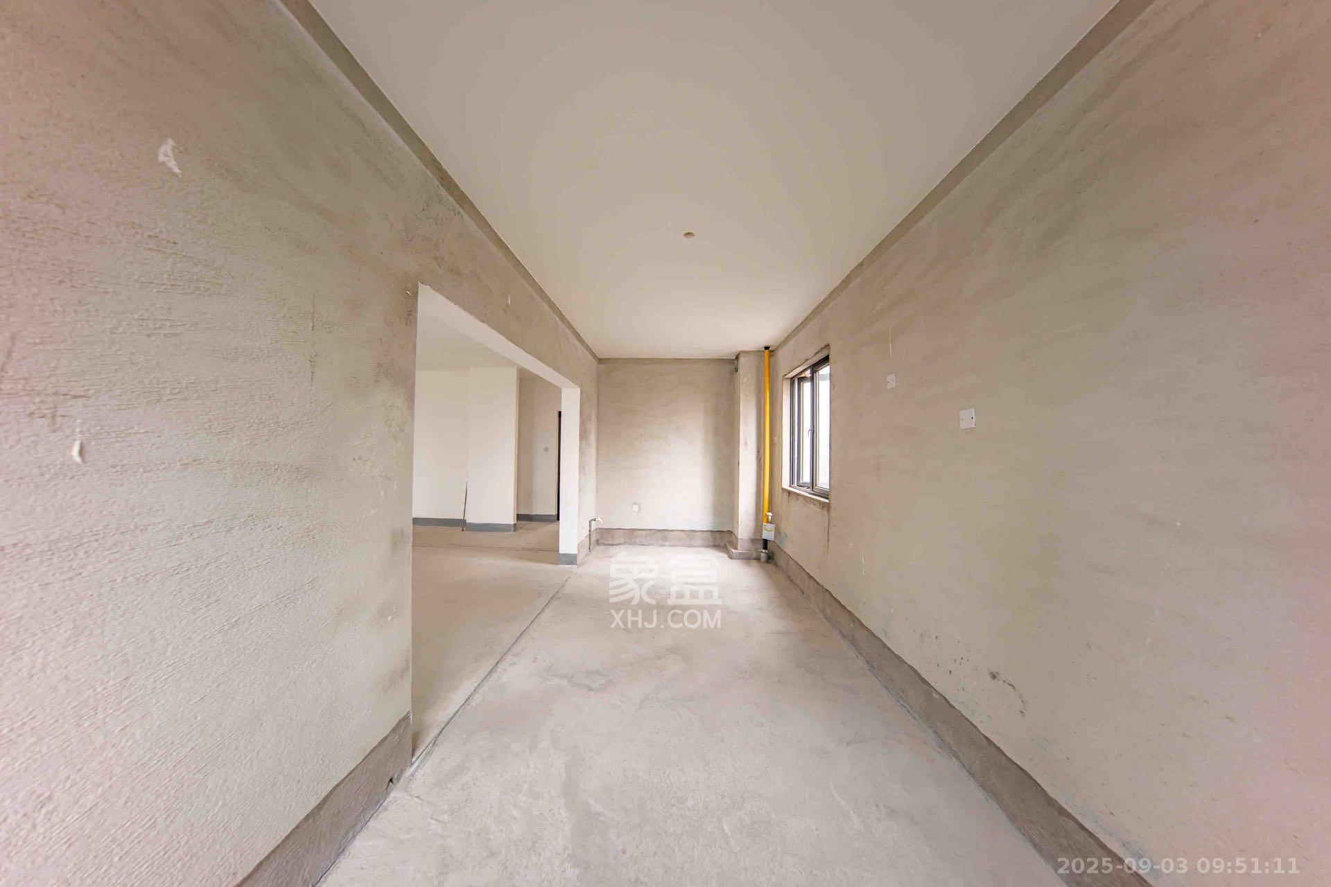 建投象山国际  5室2厅3卫    2400.0元/月 建投象山国际  5室2厅3卫    2400.0元/月室内图