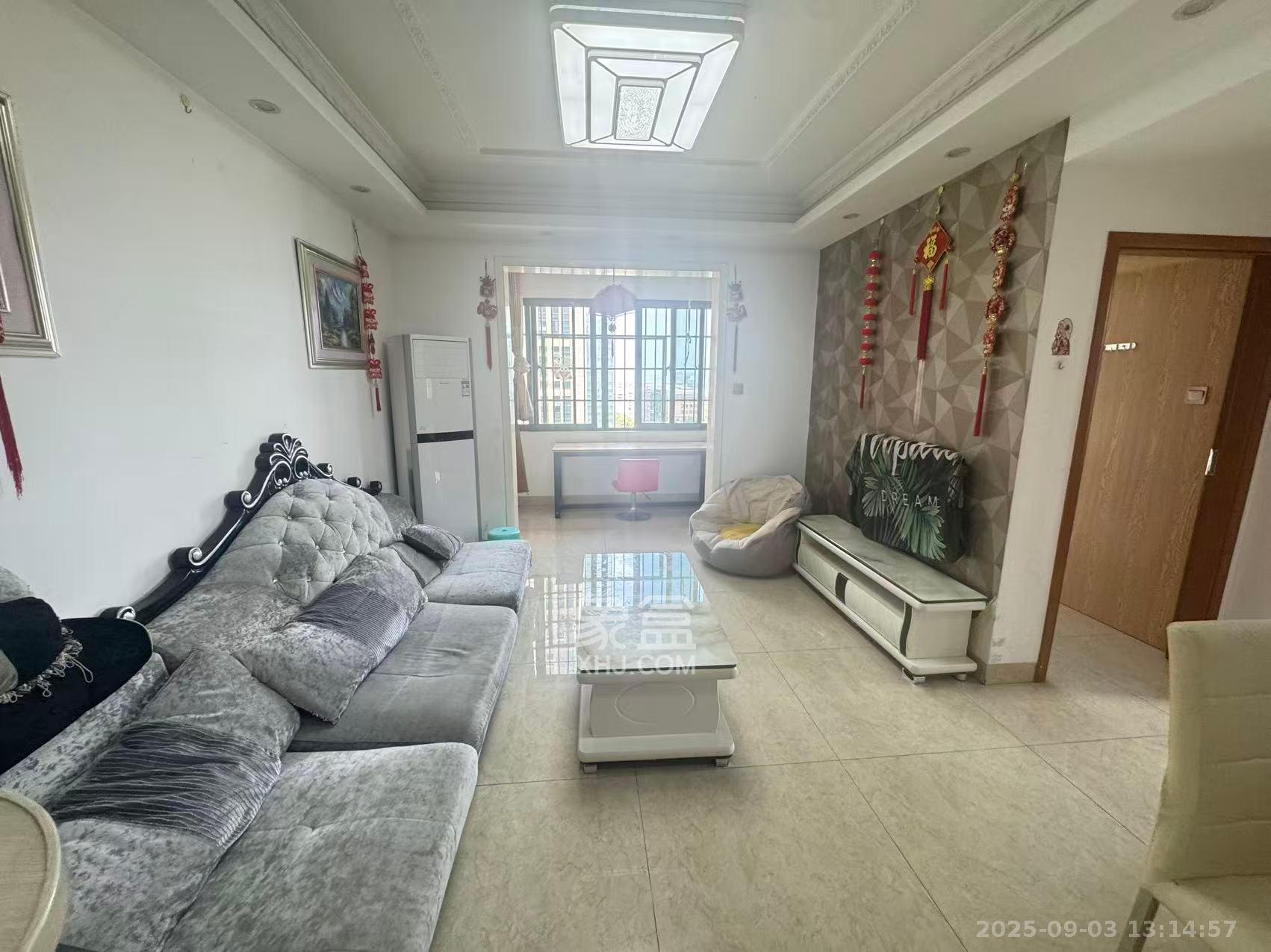 芒果天地(芒果雅苑)  2室2厅1卫    2300.0元/月 芒果天地(芒果雅苑)  2室2厅1卫    2300.0元/月