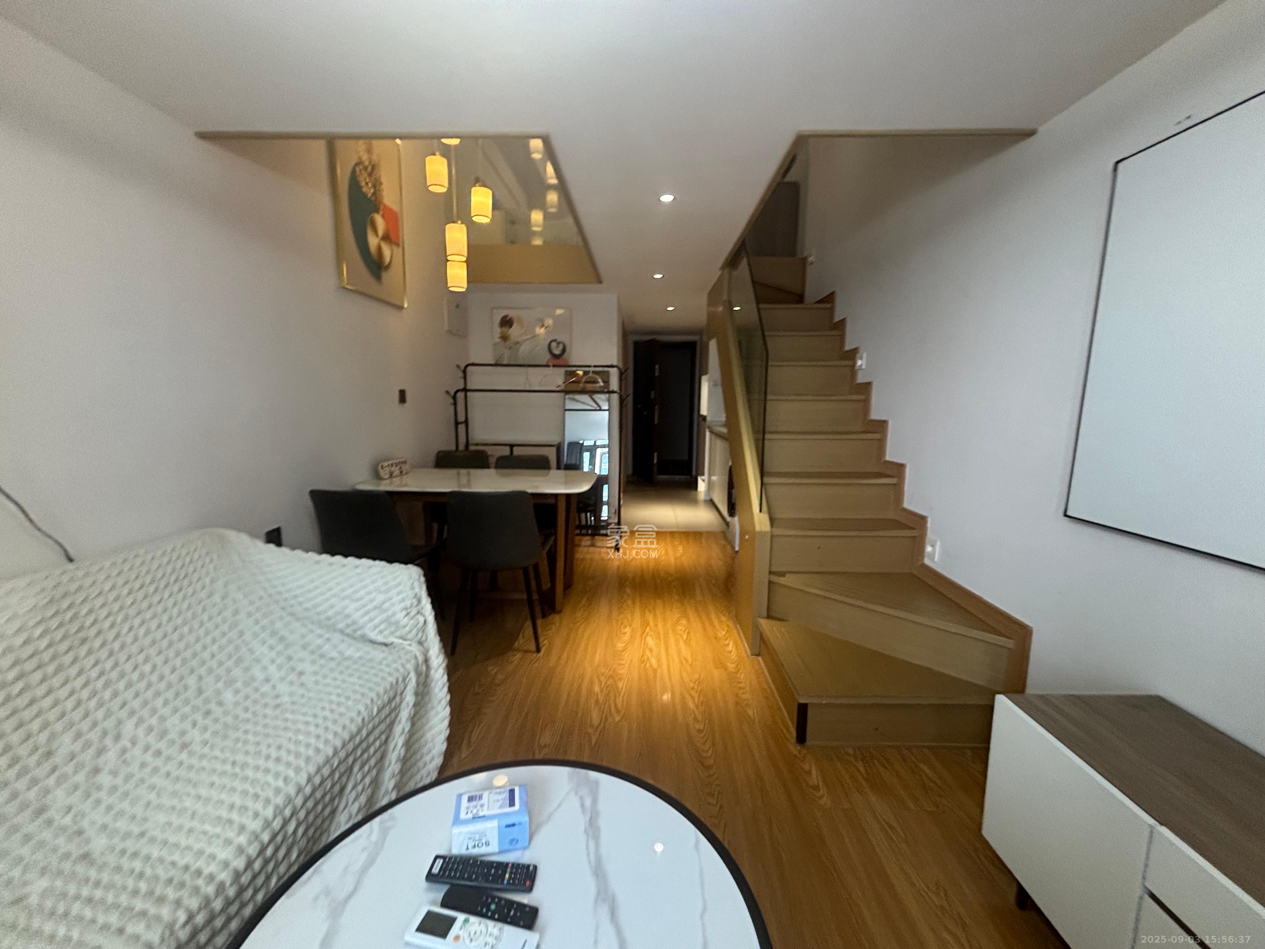 阳光城檀悦 2室2厅1卫 2400.0元/月 阳光城檀悦 2室2厅1卫 2400.0元/月室内图