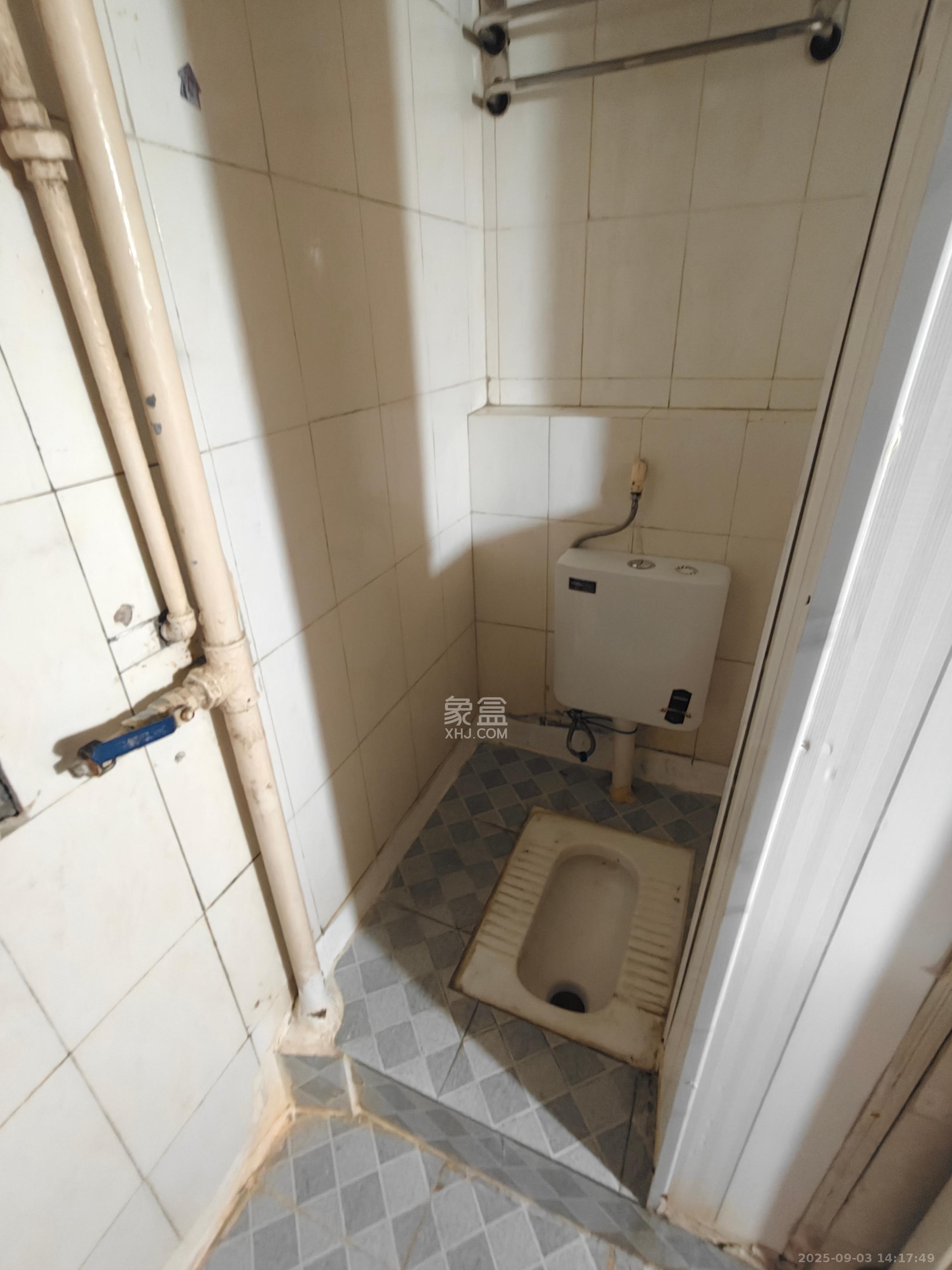 有色冶金研究设计院(浏城桥) 1室0厅0卫 1700.0元/月 有色冶金研究设计院(浏城桥) 1室0厅0卫 1700.0元/月室内图