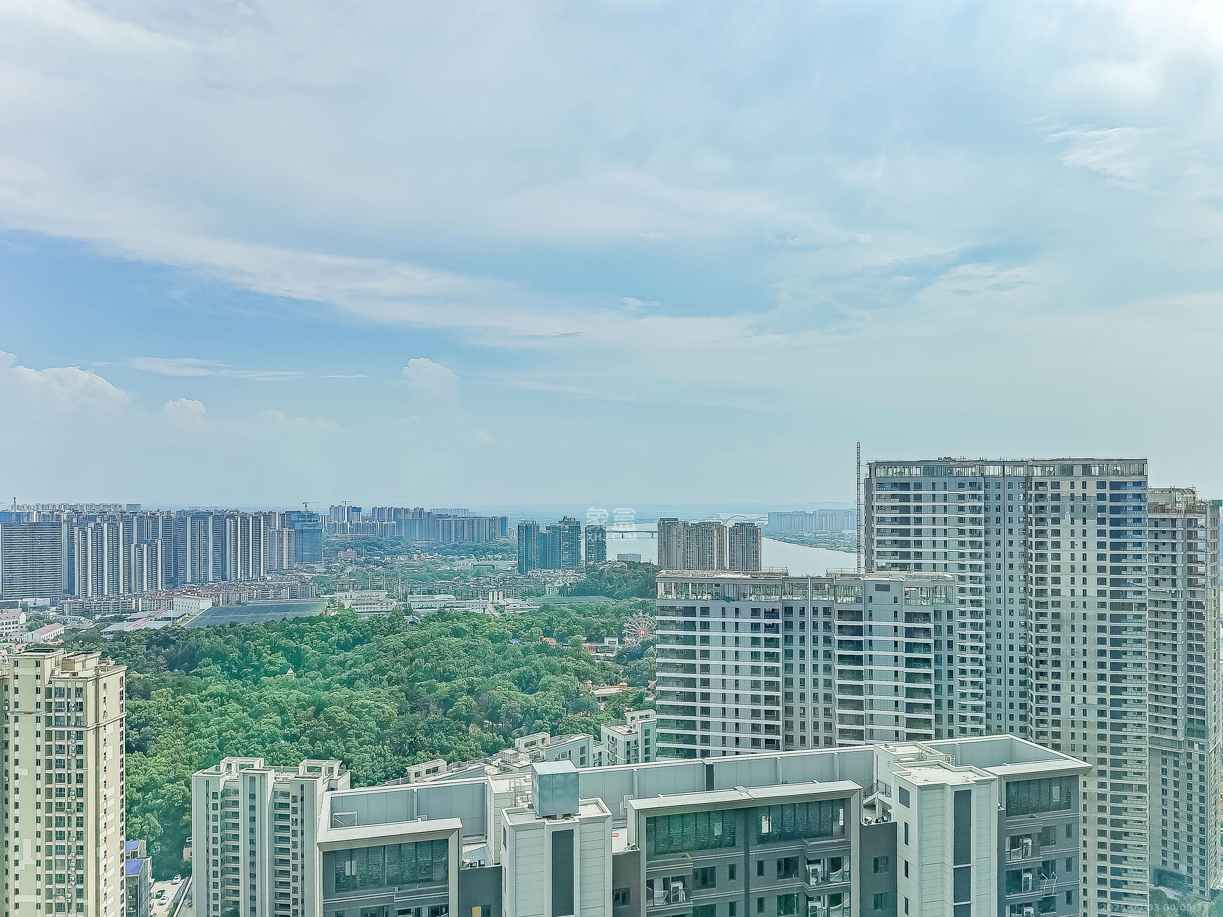 中海阅湘台  4室2厅2卫    458.0万 中海阅湘台  4室2厅2卫    458.0万小区图