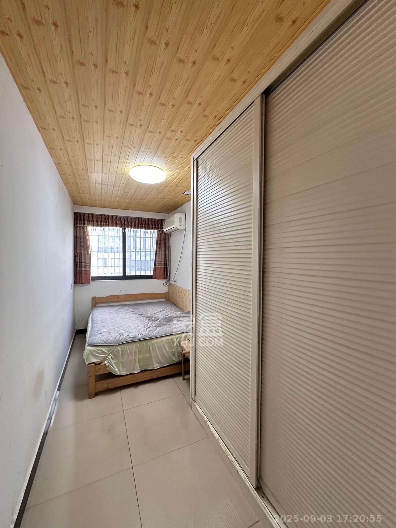 泊爱蓝湾  3室2厅1卫    2500.0元/月 泊爱蓝湾  3室2厅1卫    2500.0元/月室内图