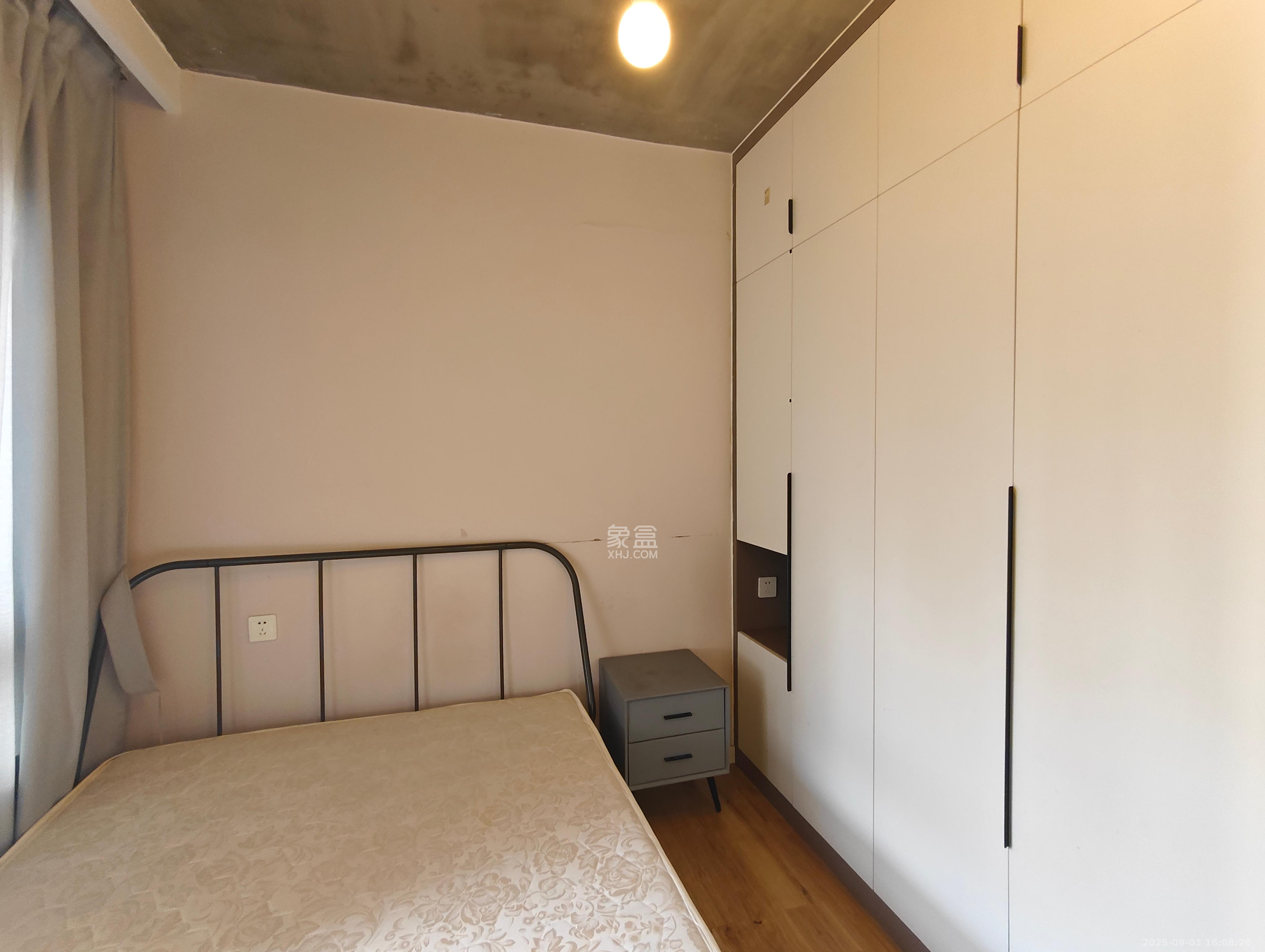 南山雍江汇（滨江国际新城）  3室2厅2卫    3700.0元/月室内图