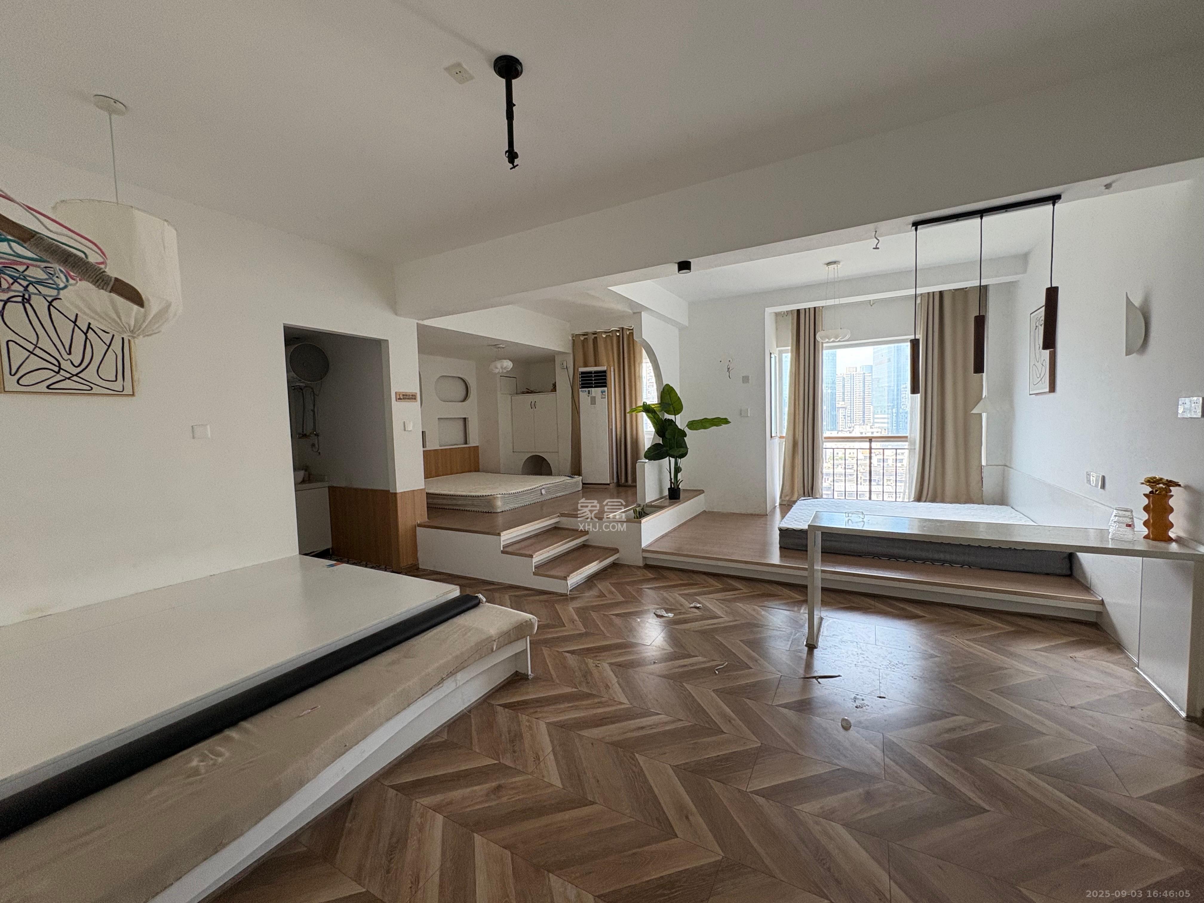 新青年公寓  2室1厅1卫    2000.0元/月室内图