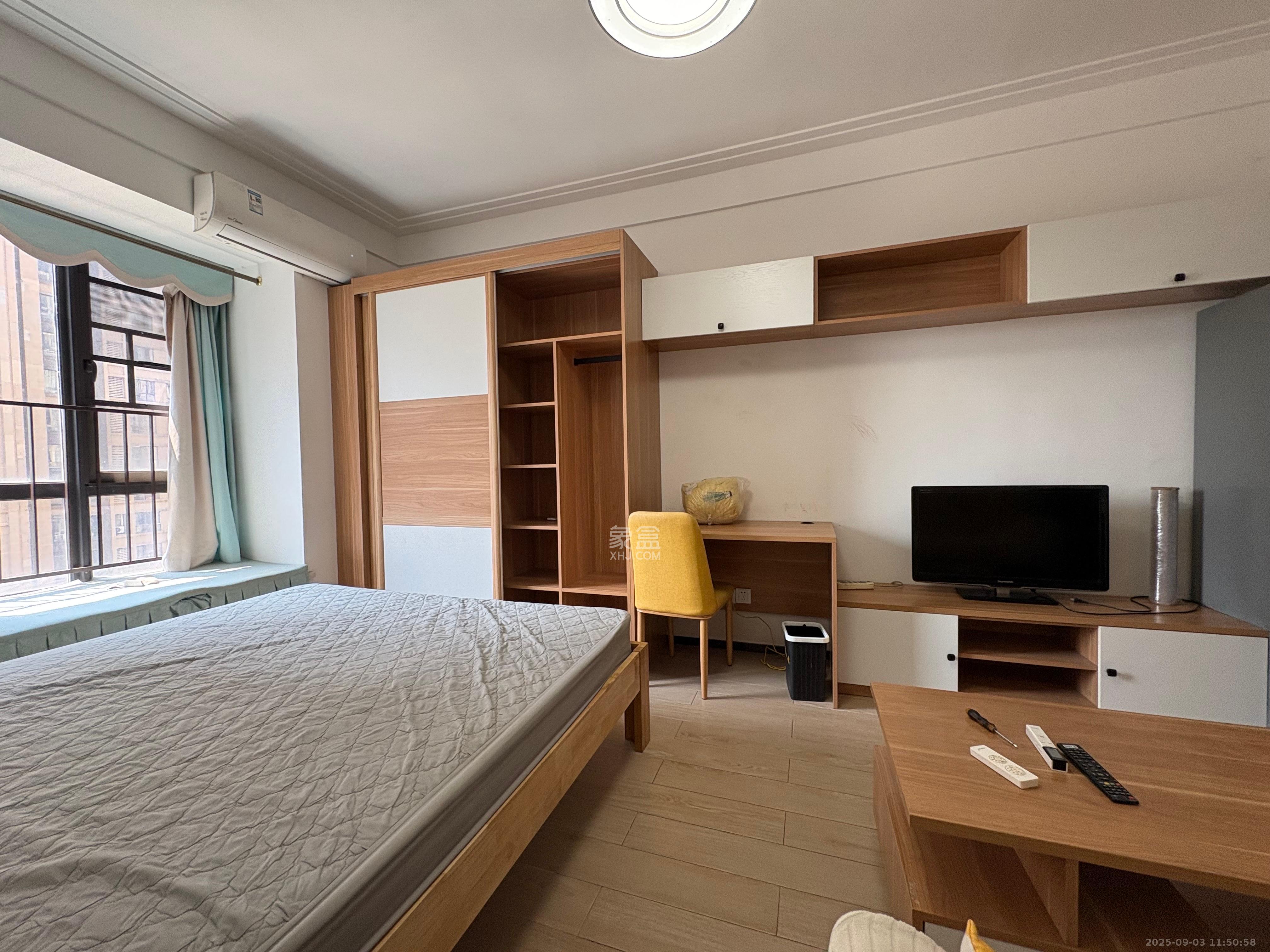 中海国际二期  1室1厅1卫    1400.0元/月室内图