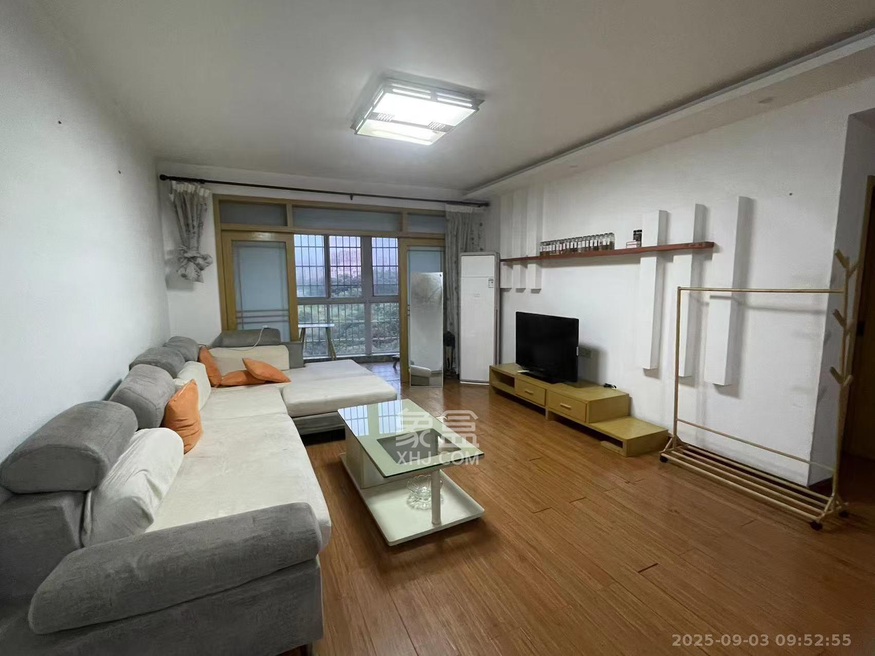 香河公寓 2室2厅1卫 2000.0元/月 香河公寓 2室2厅1卫 2000.0元/月室内图