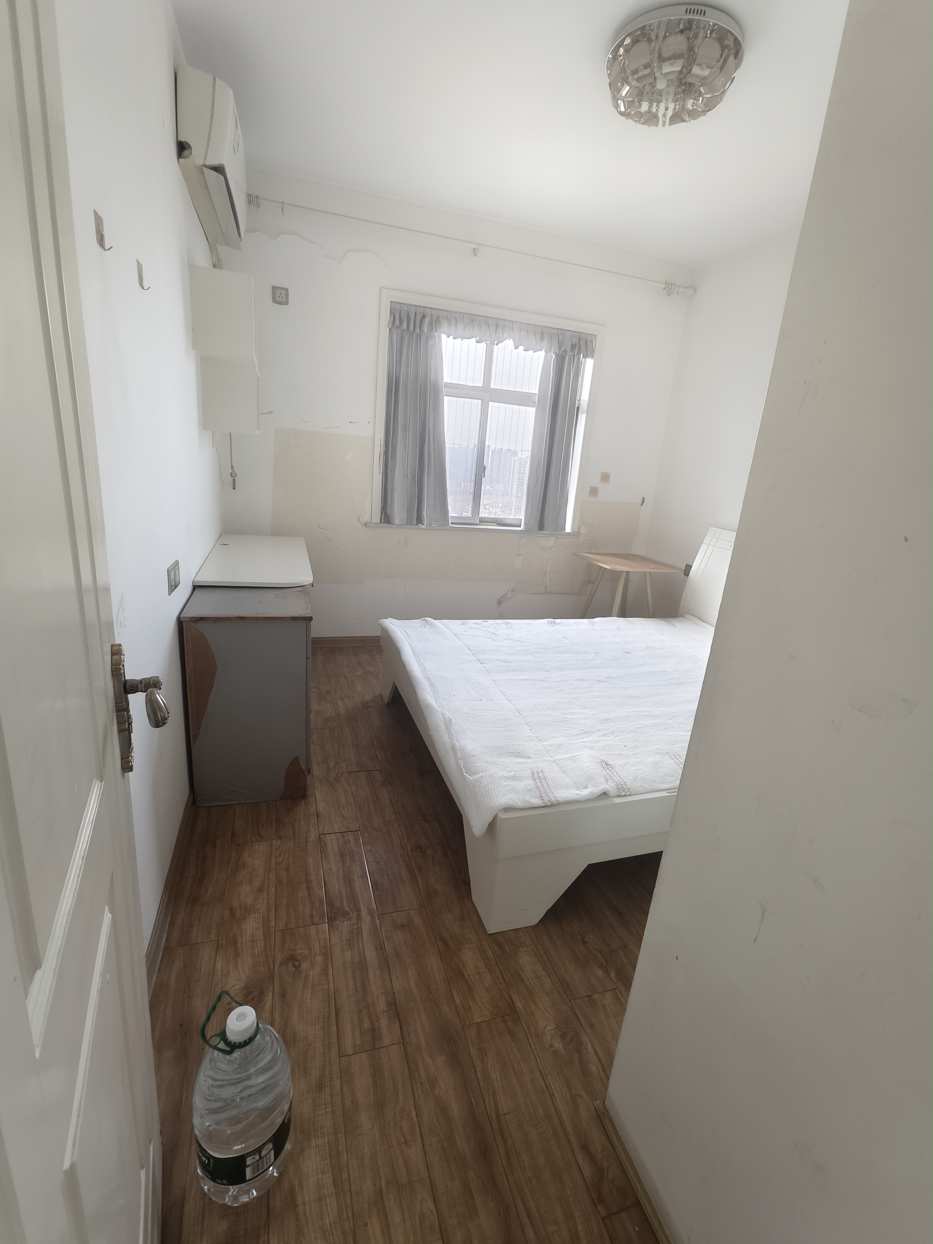 东方豪苑  1室1厅1卫    1200.0元/月室内图